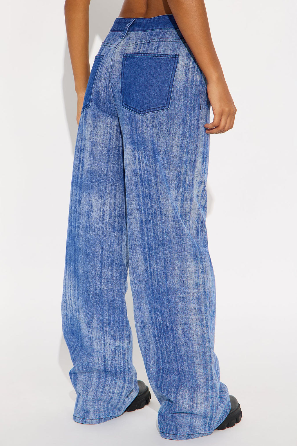 Down The Line Wide Leg Jeans - Medium Wash