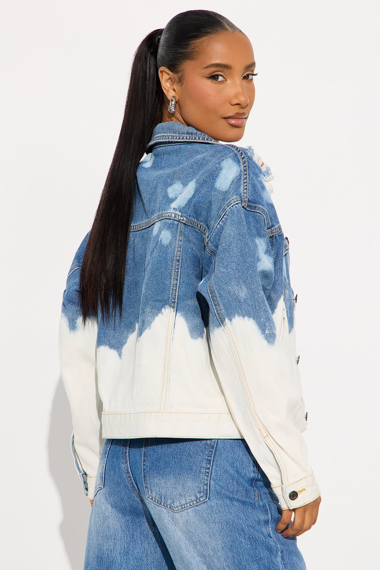 Easy Going Denim Trucker Jacket - Medium Wash