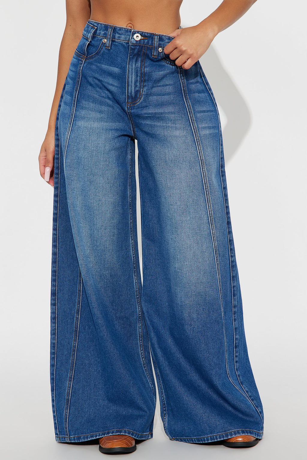 She Seams Stellar Wide Leg Jeans - Medium Wash