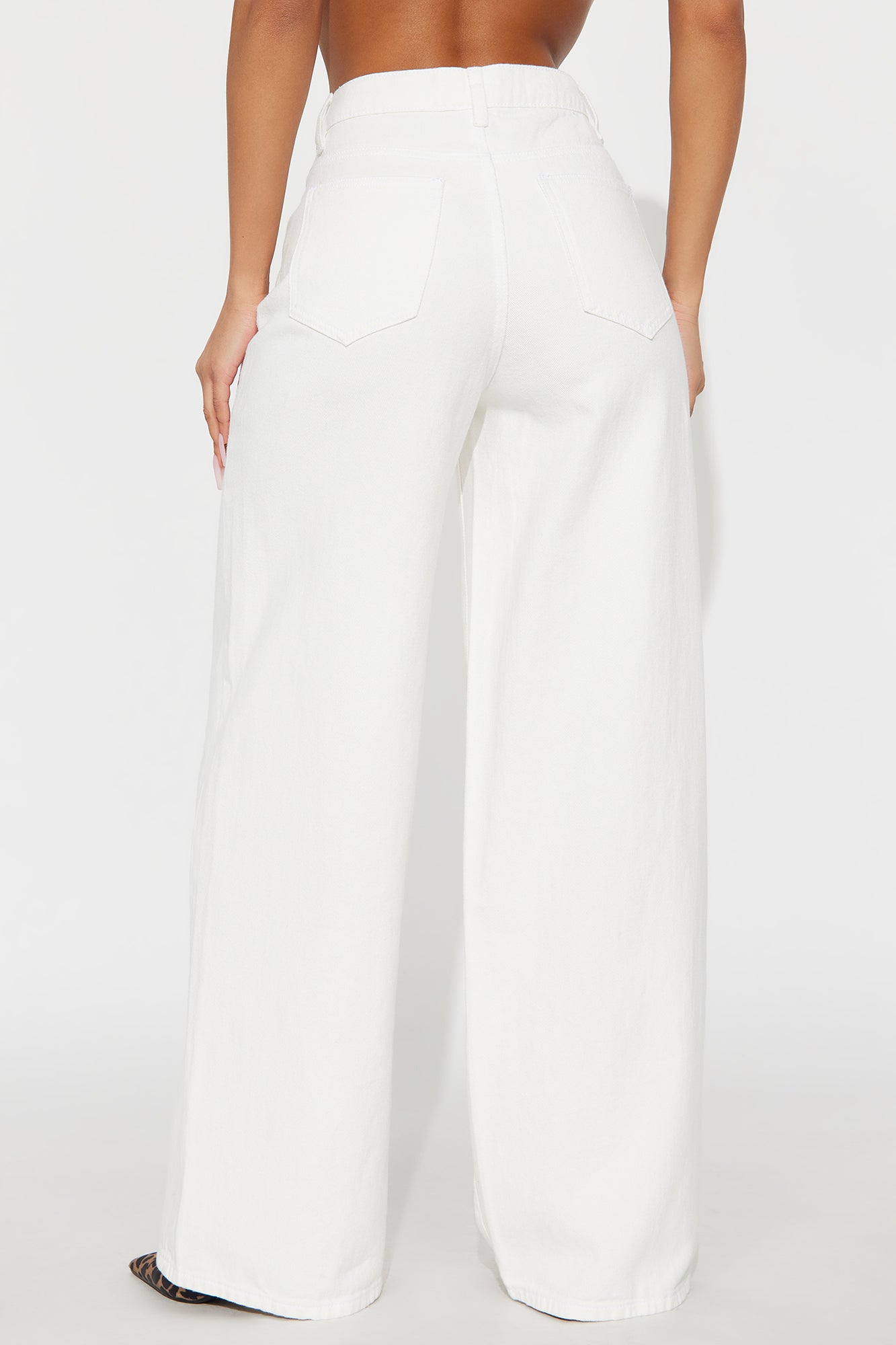 Très Jolie Wide Leg Jeans - White