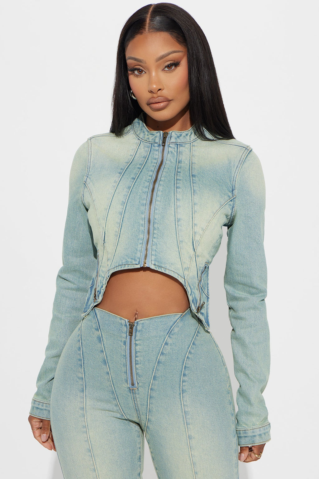 She's A Stunner Denim Jacket - Vintage Wash
