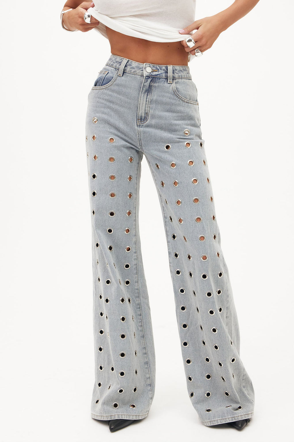 Throwing You Off Grommet Rigid Flare Jeans - Light Wash