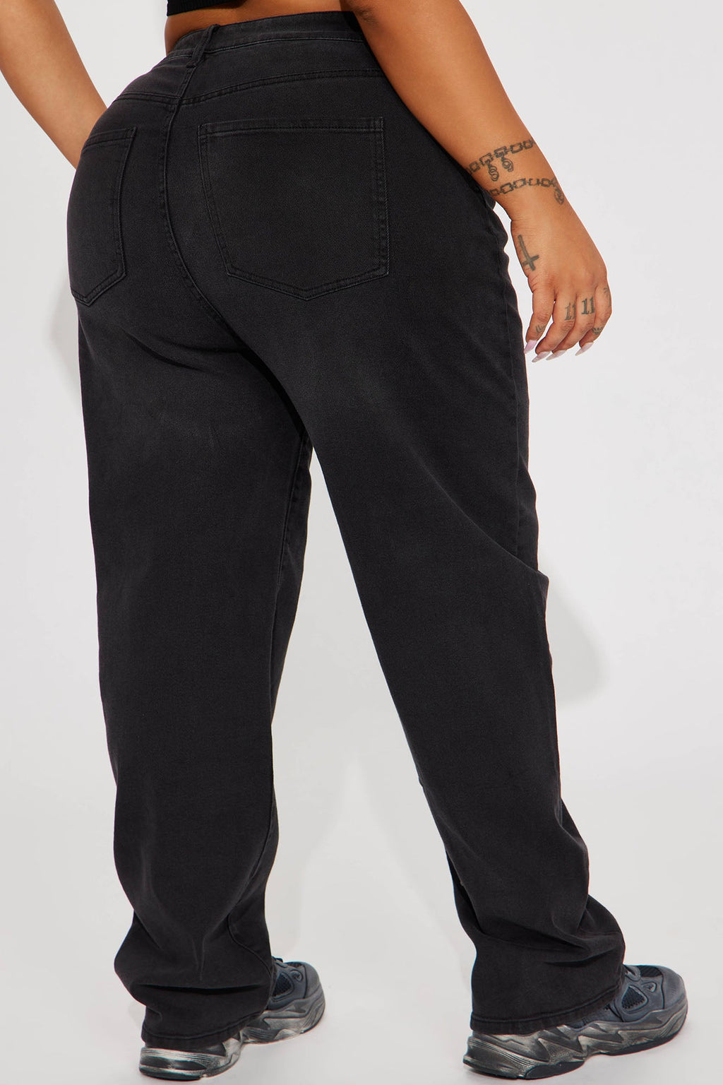 Nova 90s Straight Leg Jeans - Black Wash