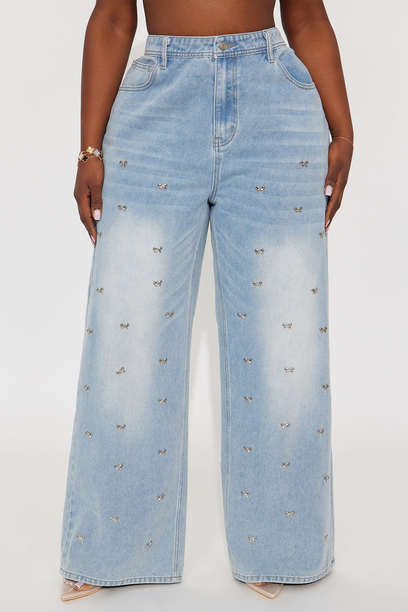Emery Embellished Bow Straight Leg Jeans - Light Wash