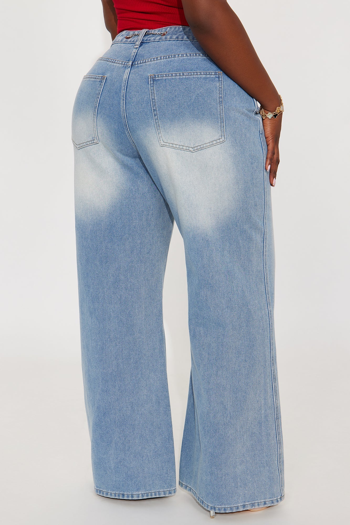 Linked Up Belted Wide Leg Jeans - Light Wash