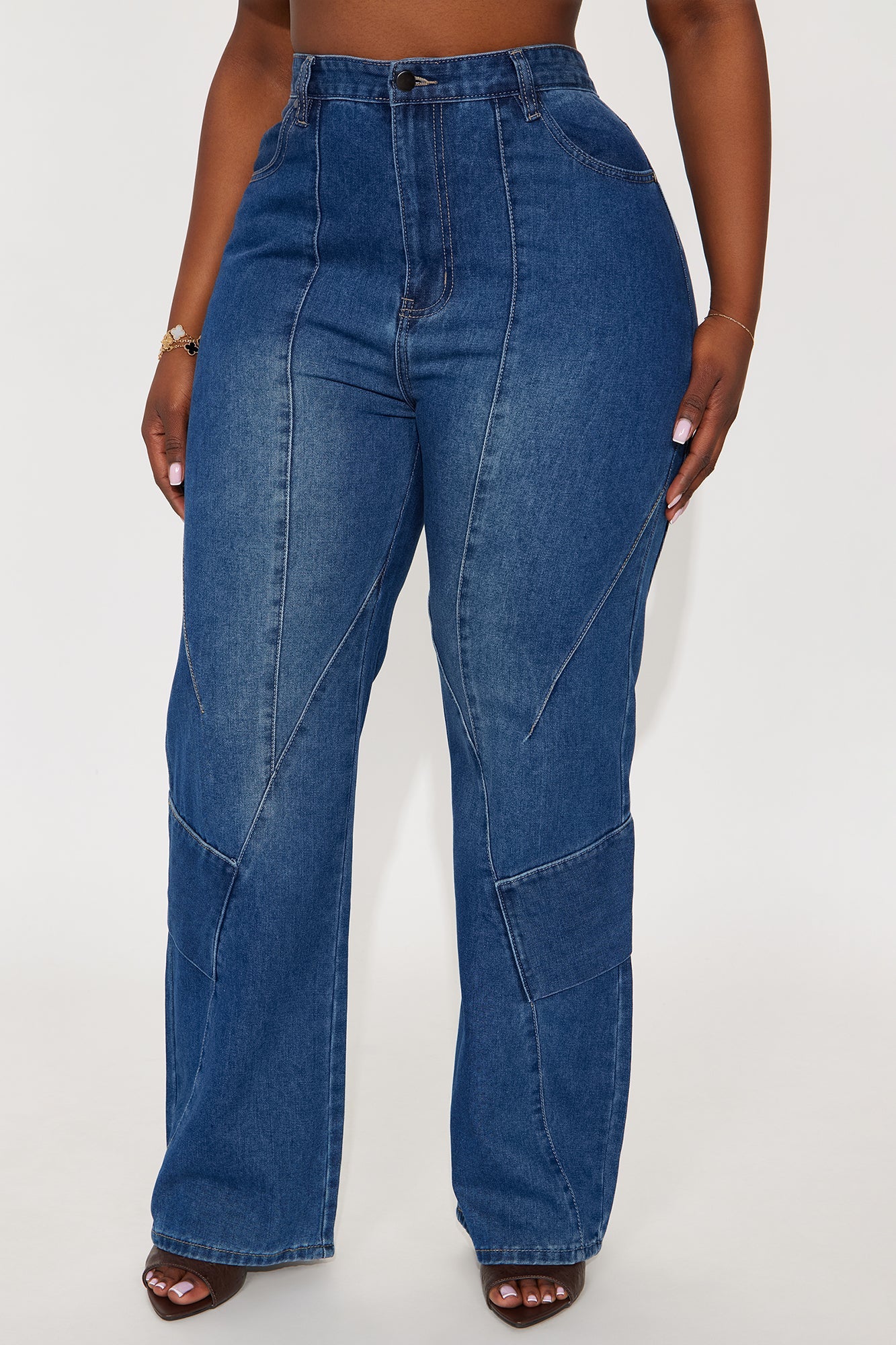 Perfectly Aligned Straight Leg Jeans - Dark Wash