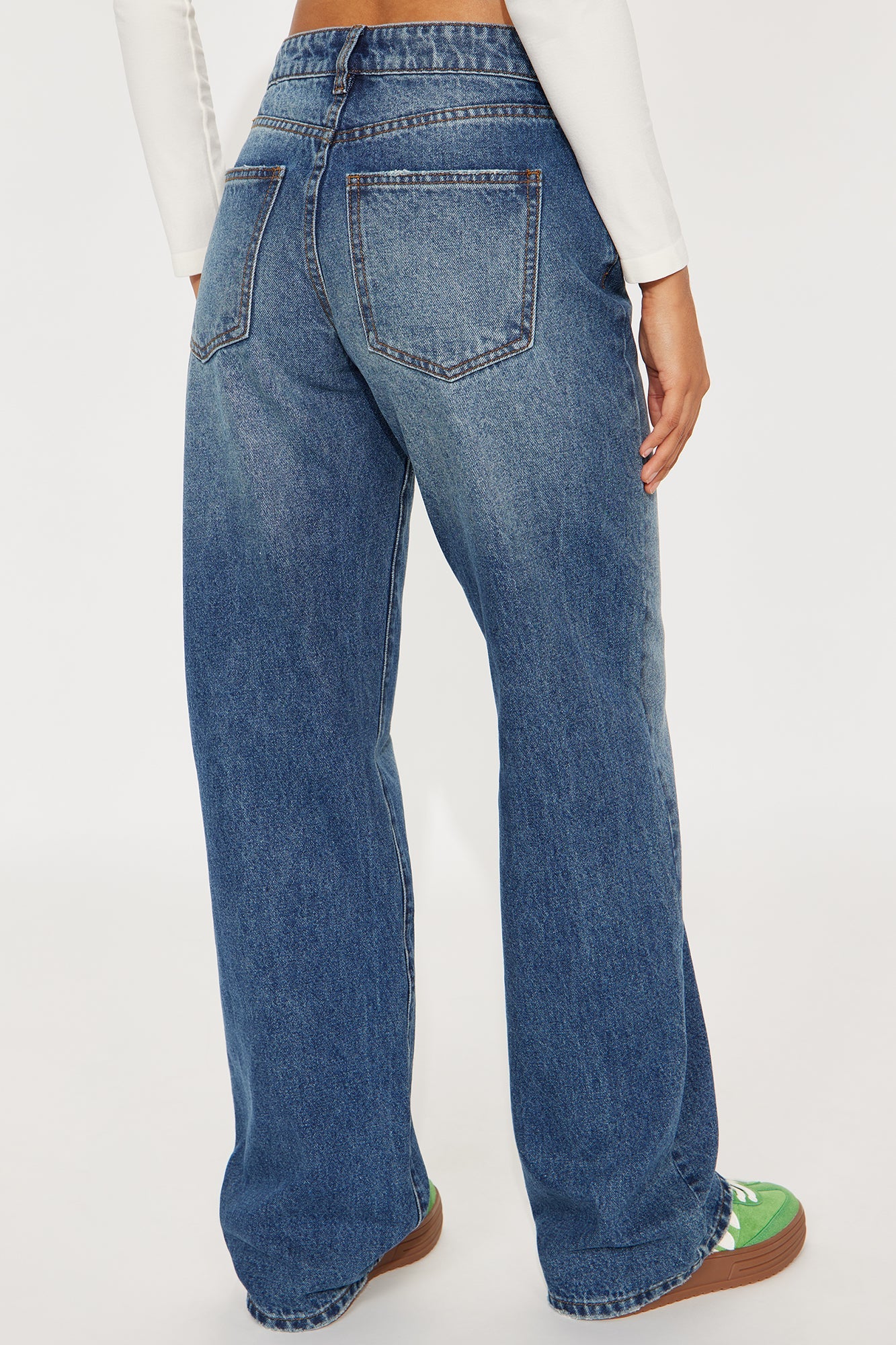 Minimal Muse Straight Leg Jeans - Dark Wash