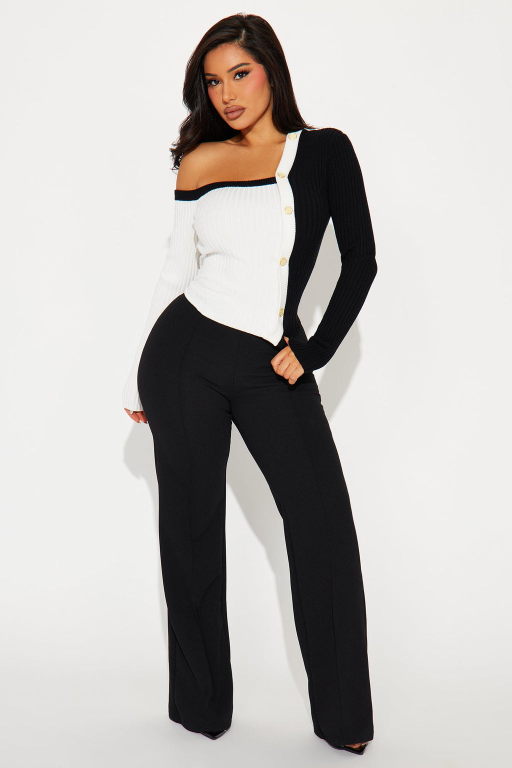 Time And A Place Color Block Sweater - Black/White