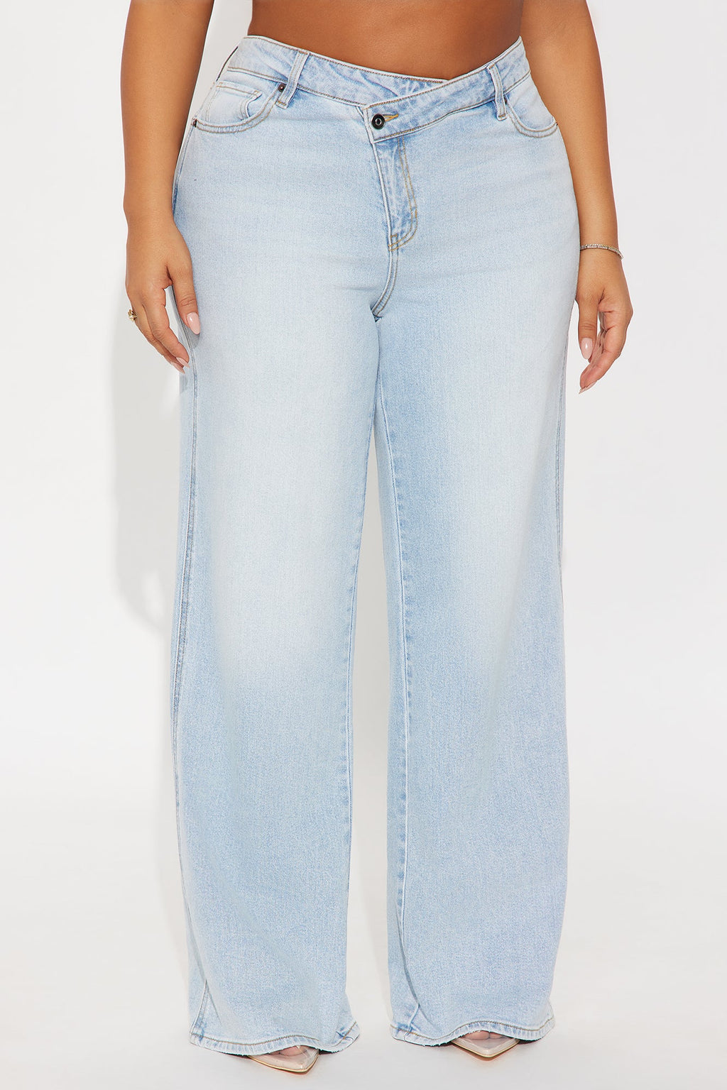 Eastside Low Rise Crossover Wide Leg Jean - Light Wash