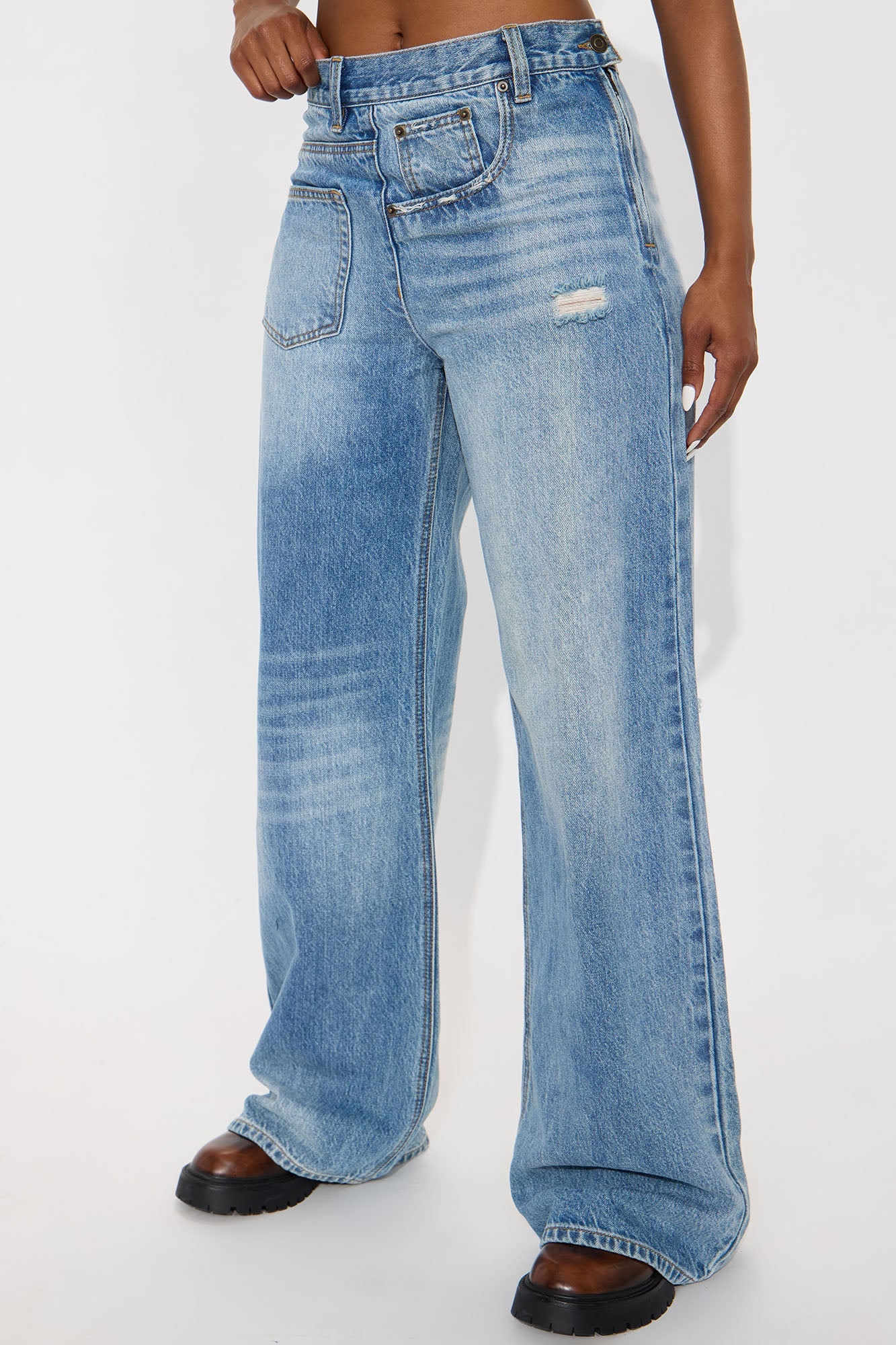 Look Sideways Wide Leg Jeans - Medium Wash