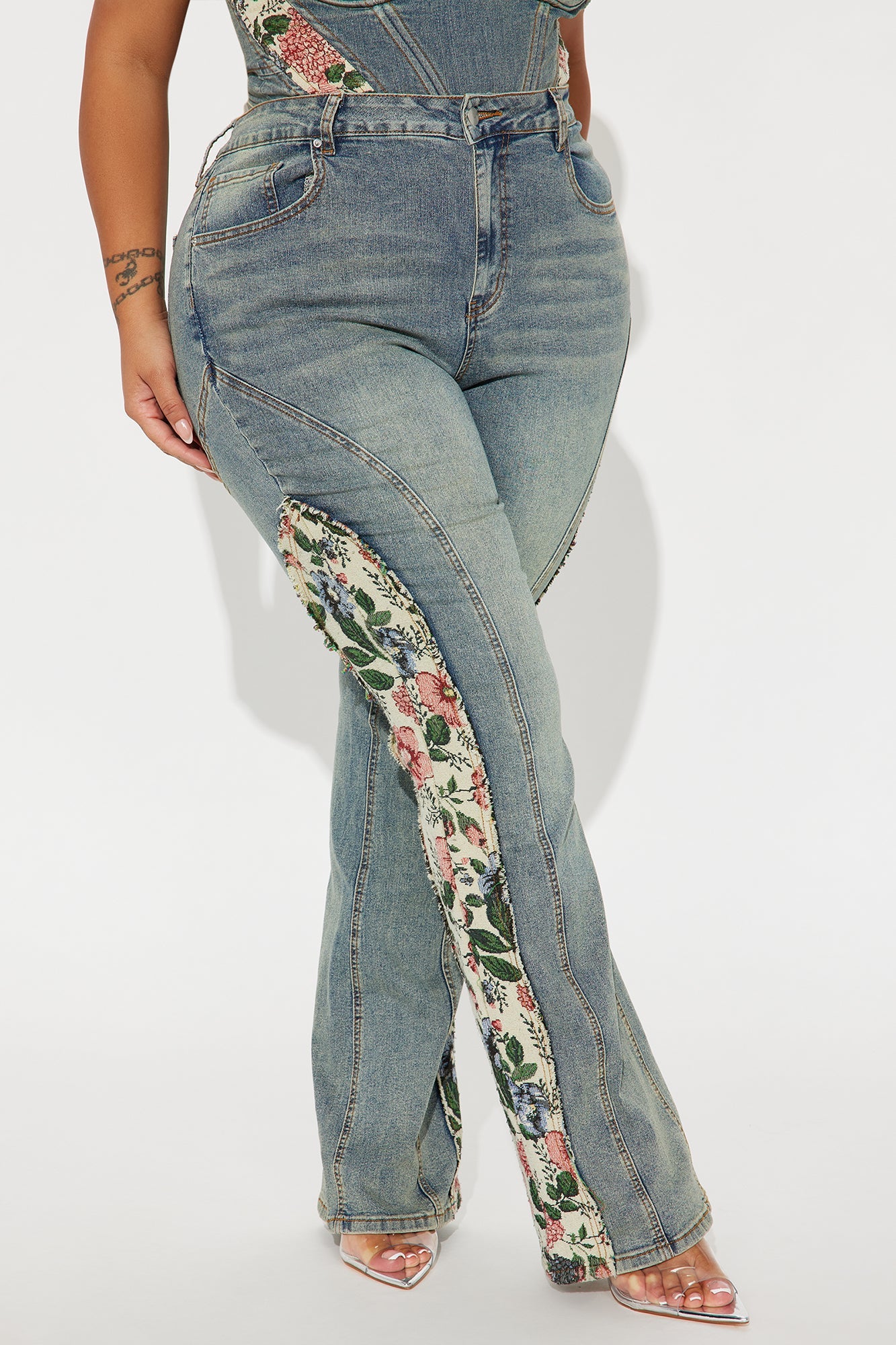 Amari Floral Stretch Bootcut Jeans - Vintage Wash