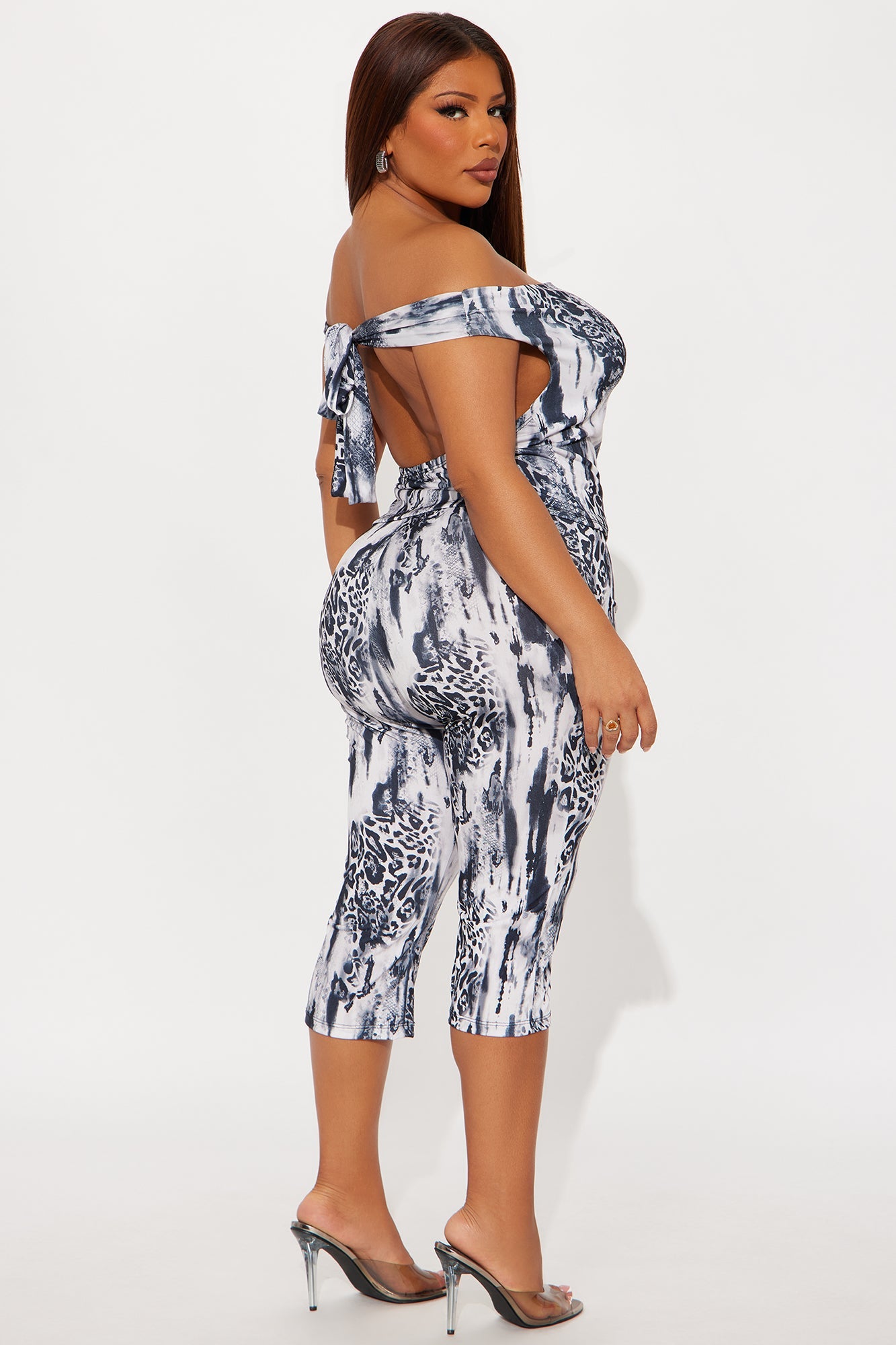 Paola Off Shoulder Capri Set - Grey/combo