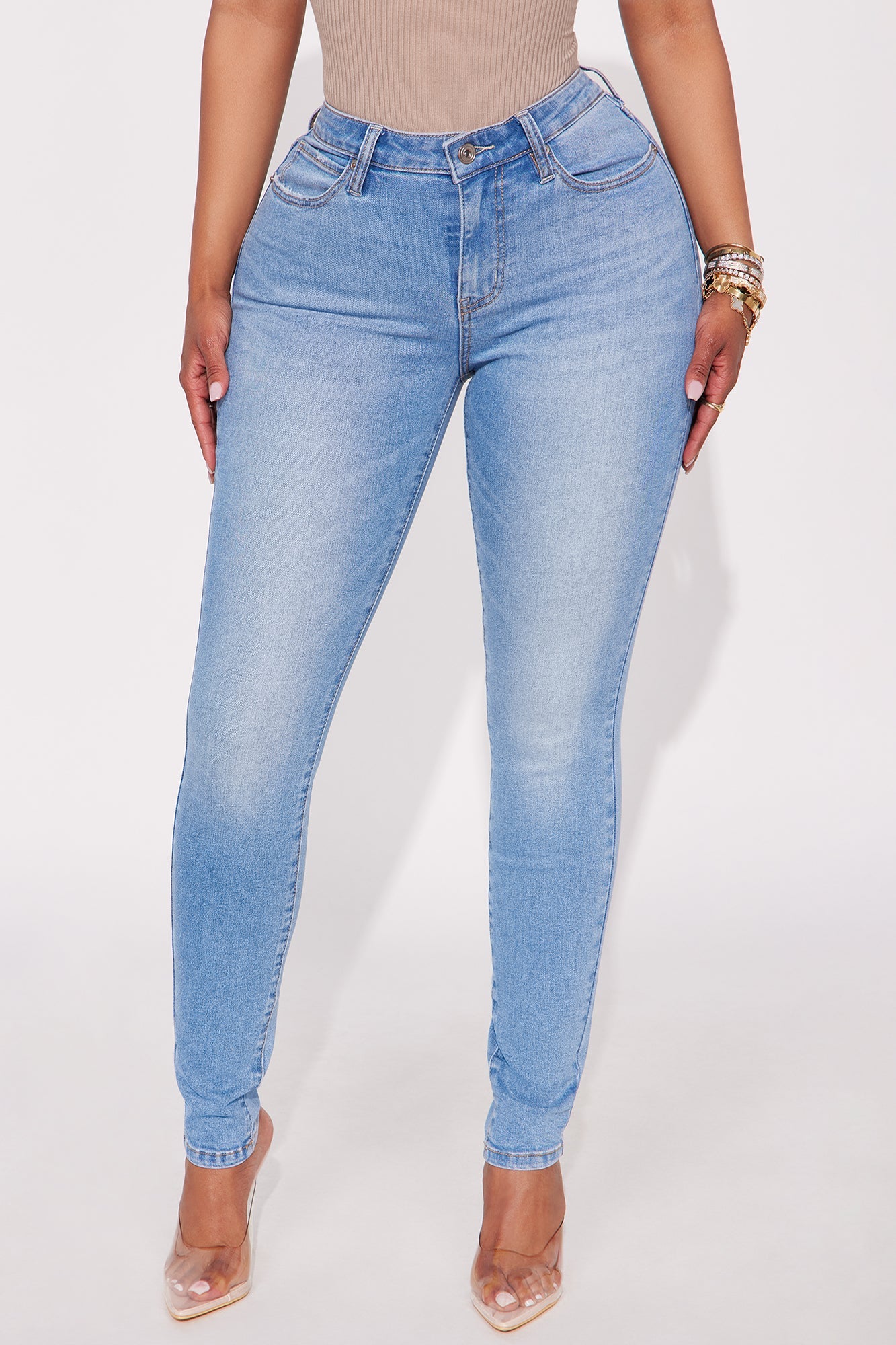 Sleek Fit Mid Rise Skinny Jean - Light Wash