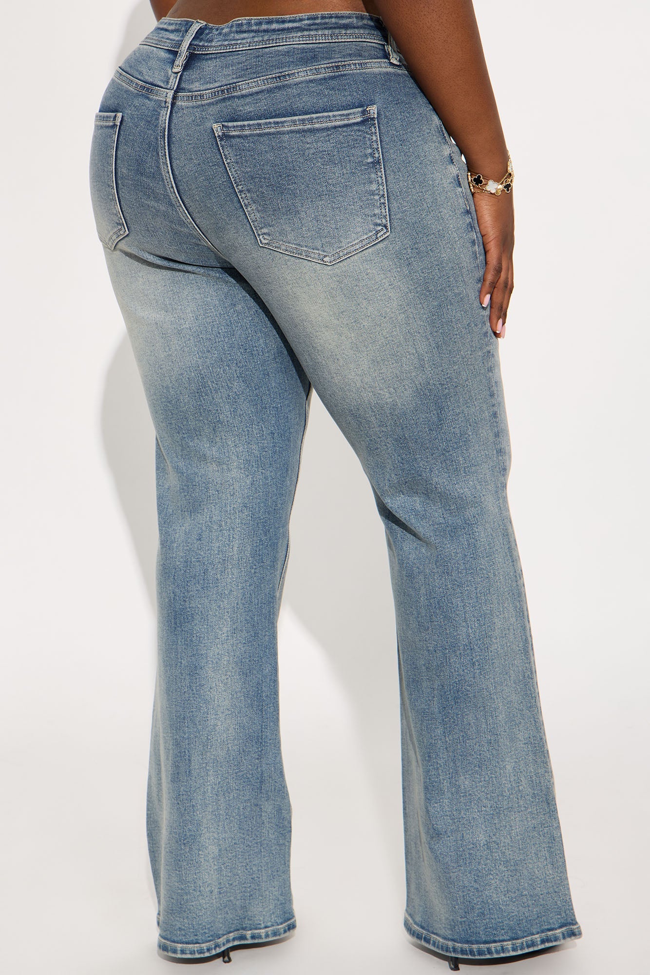 Seville Low Rise Bootcut Jeans - Vintage Wash