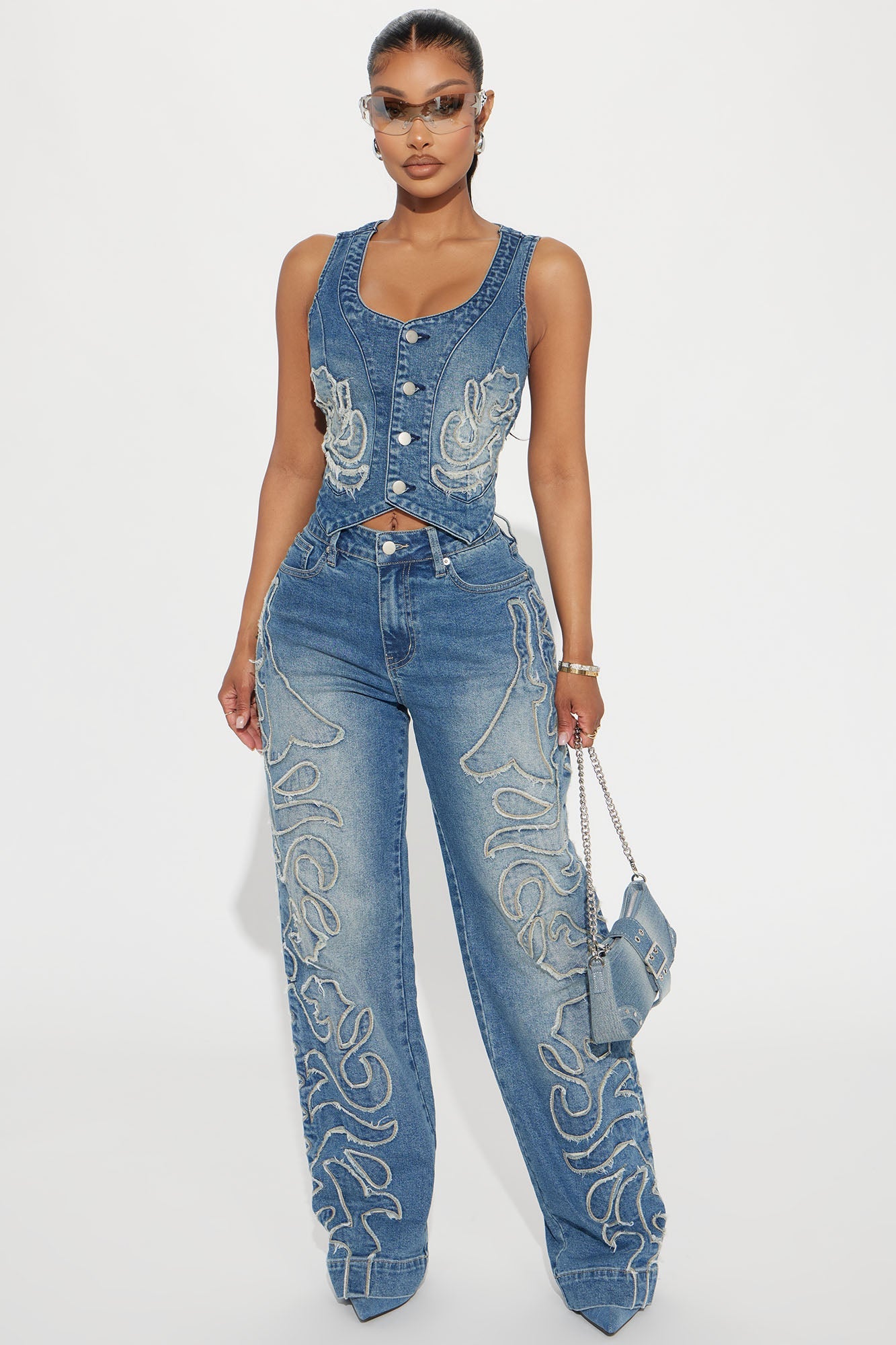 Della Stretch Straight Leg Jeans - Medium Wash