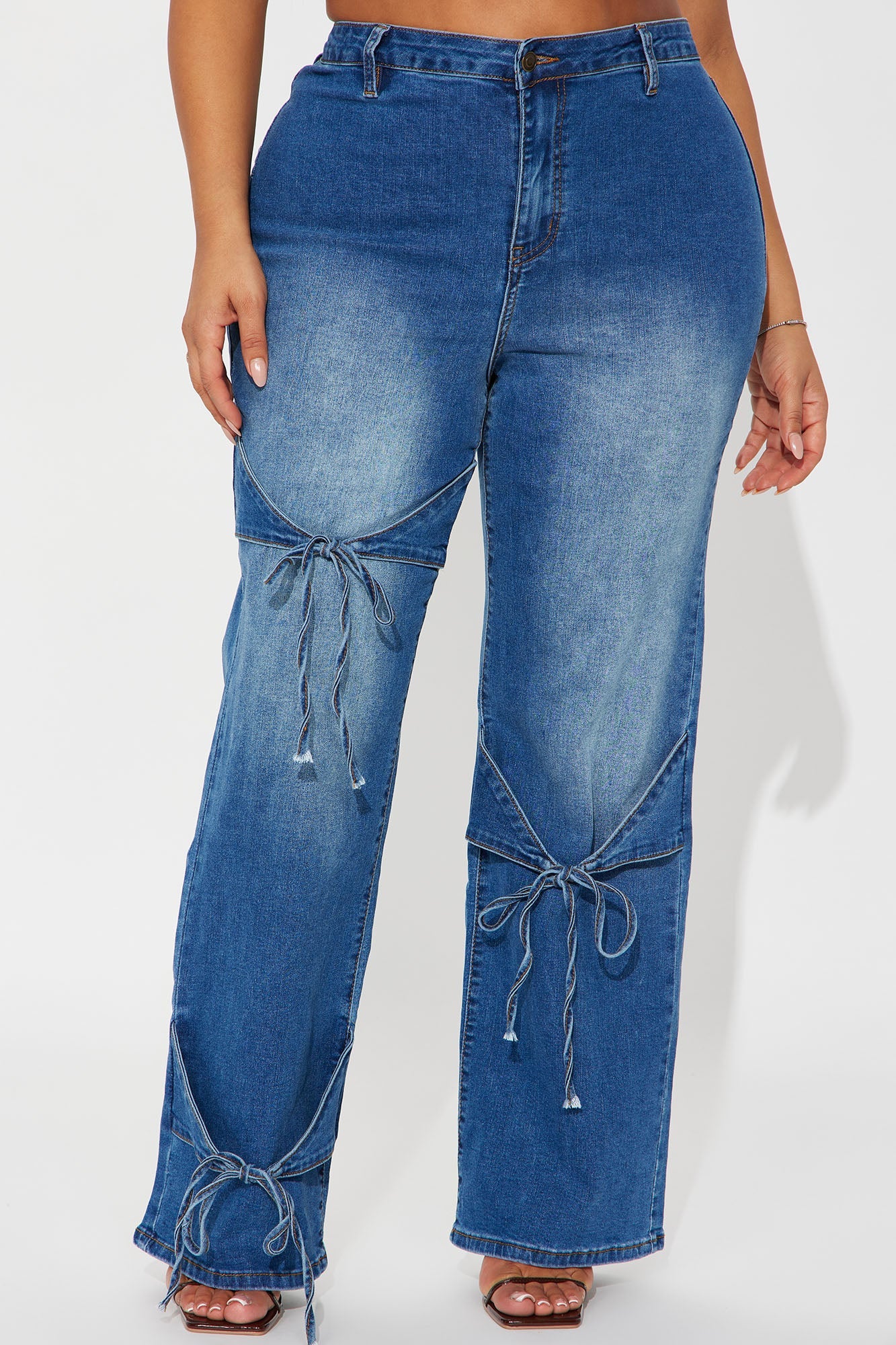 Let's Wrap It Up Bow Straight Leg Jeans - Medium Wash