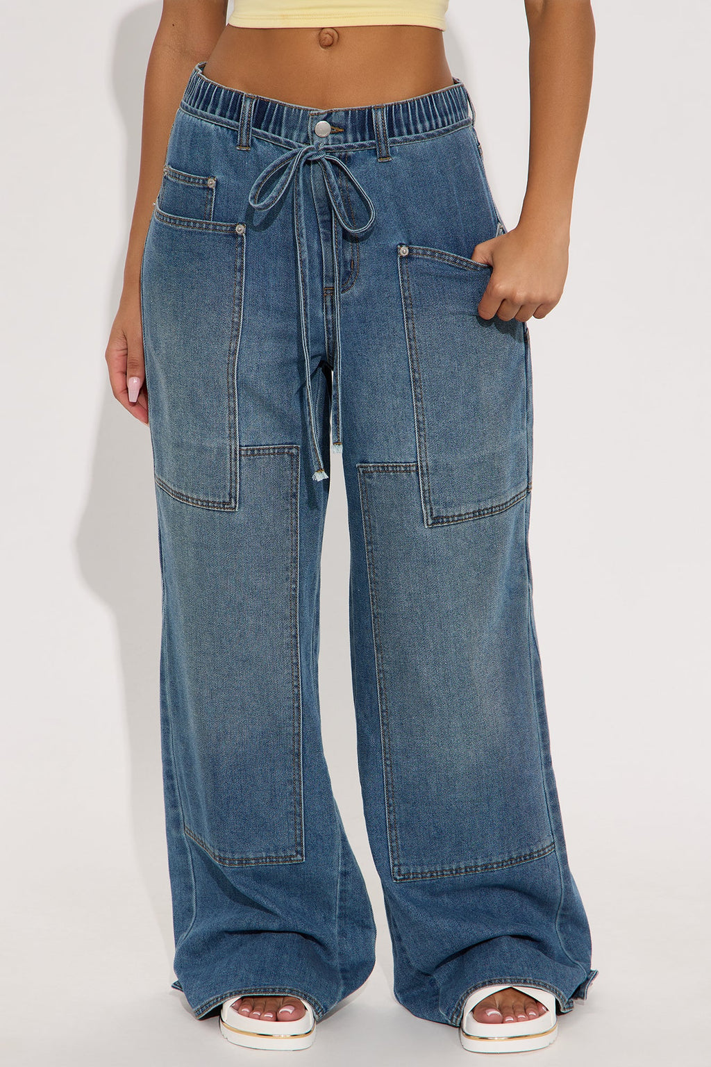 Going Everywhere Wide Leg Jeans - Medium Wash