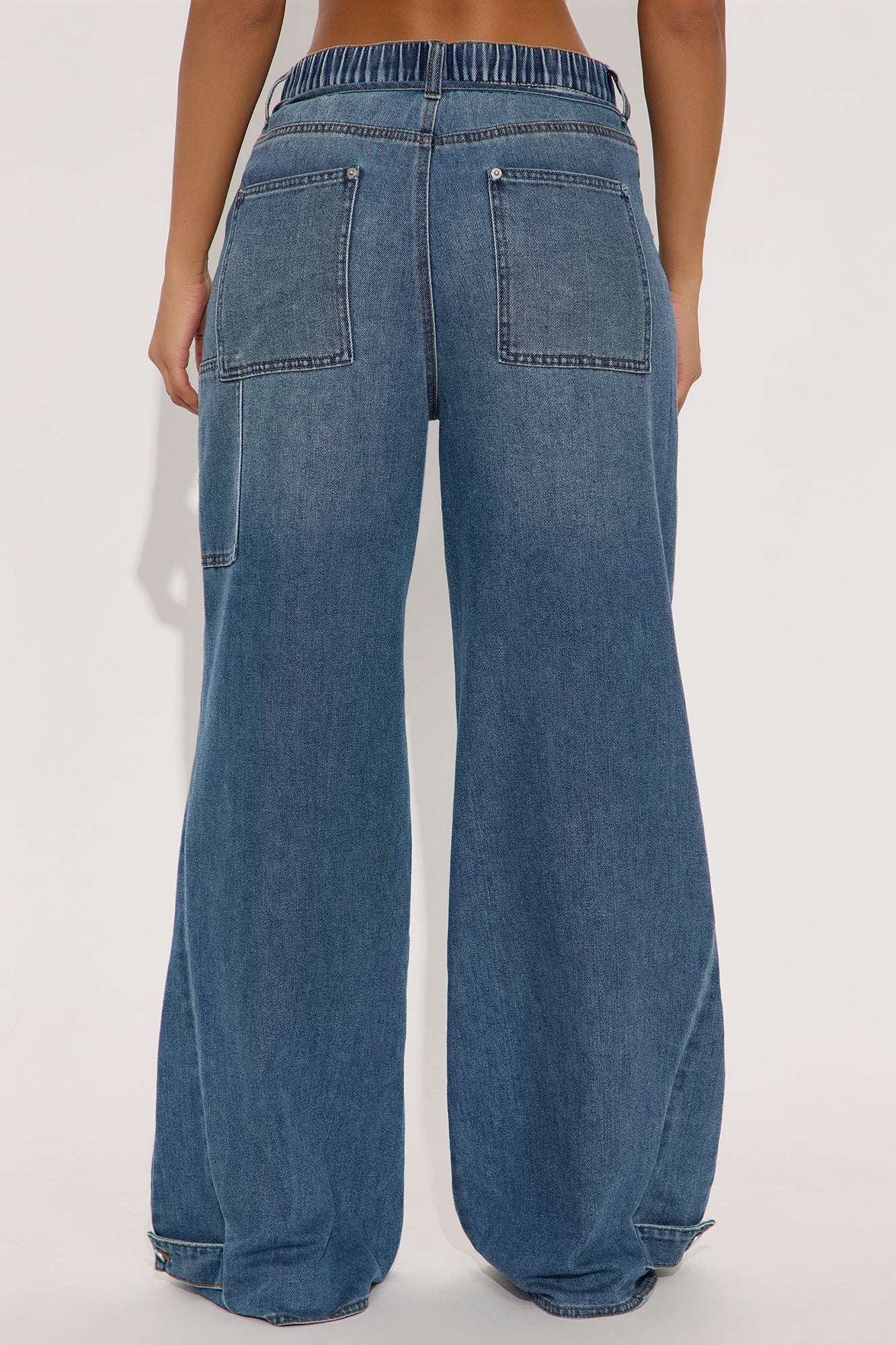 Going Everywhere Wide Leg Jeans - Medium Wash