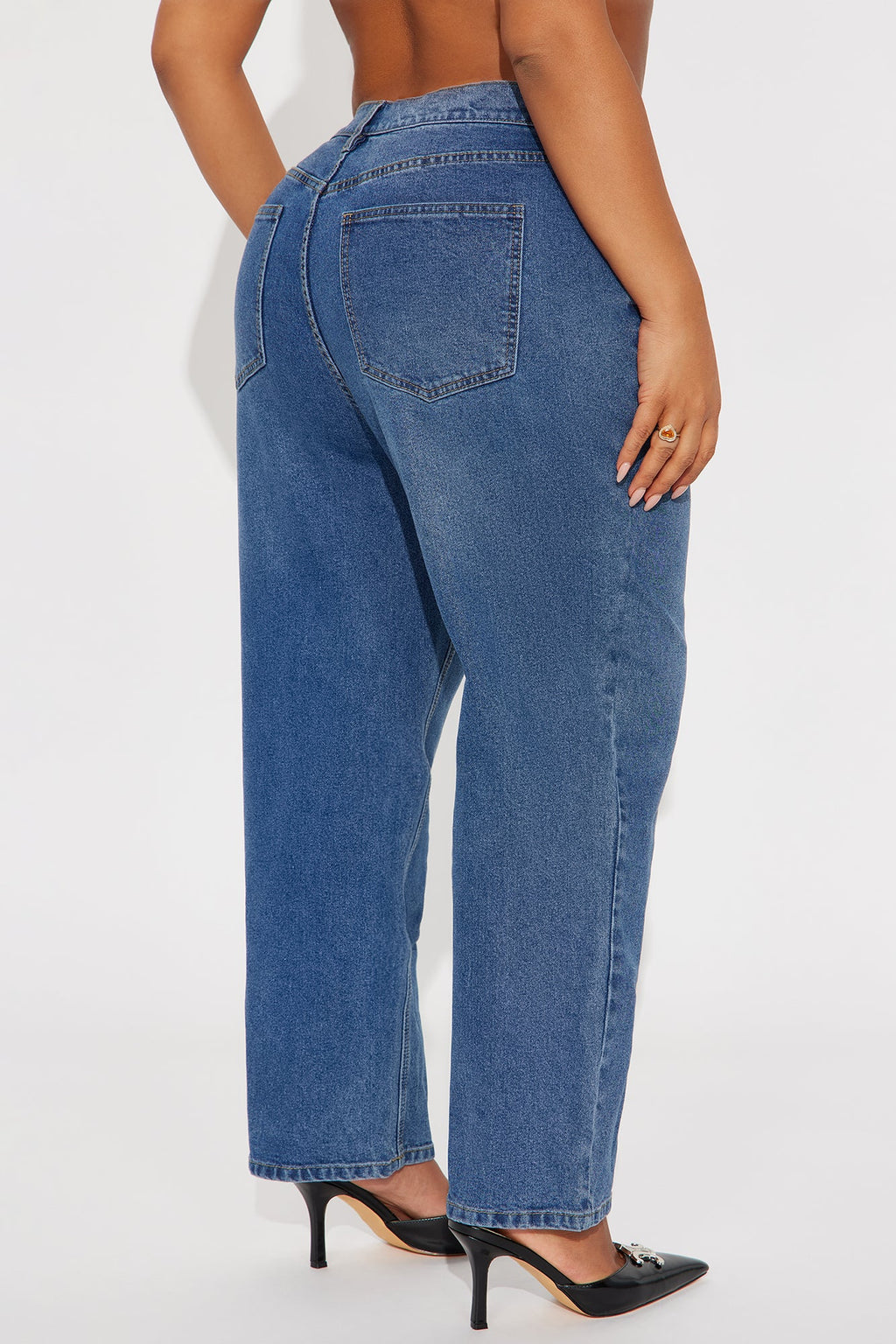 Jennifer 90's  Ankle Straight Leg Jeans - Medium Wash