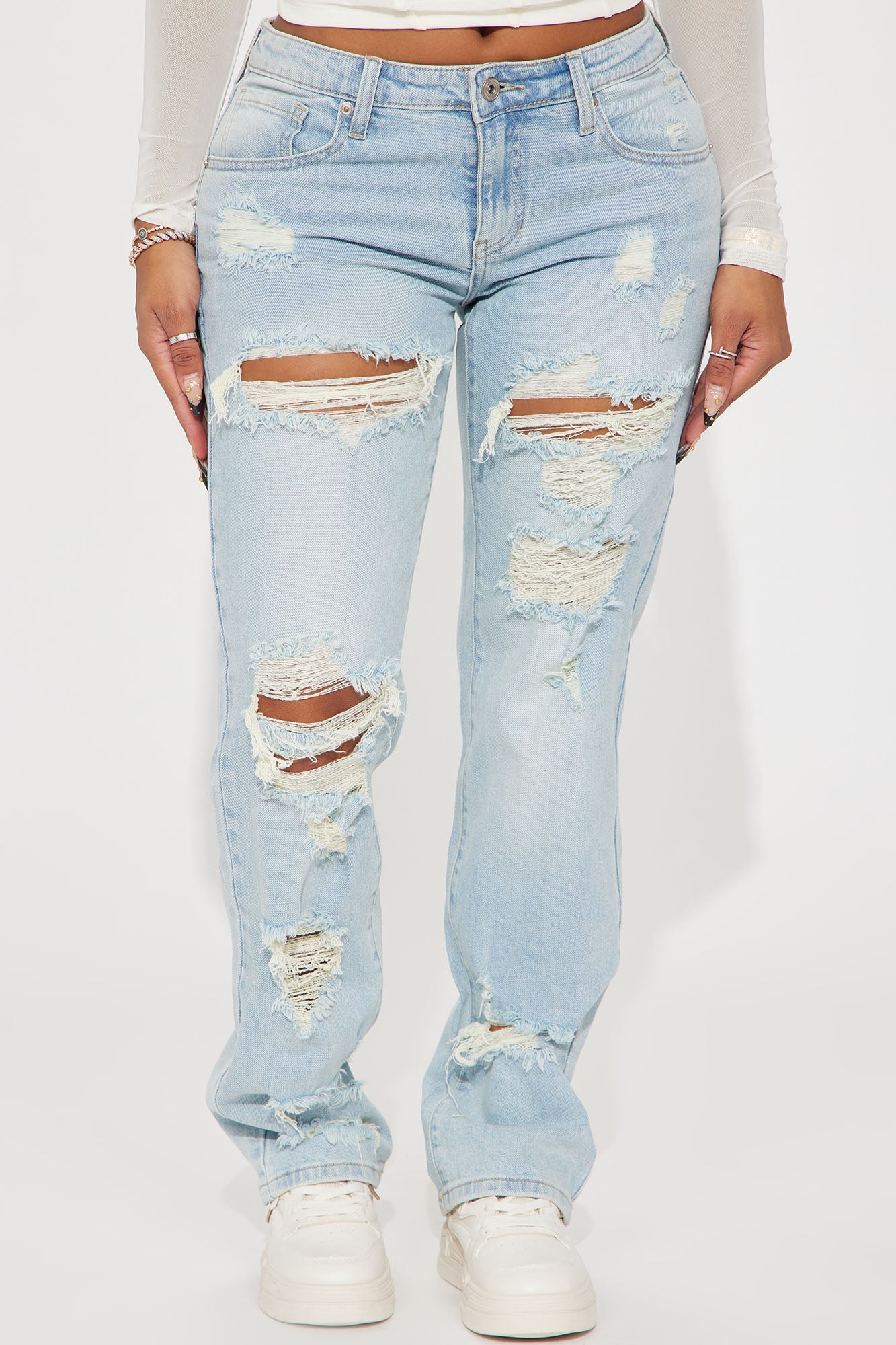 Off The Hook Ripped Straight Leg Jeans - Light Wash