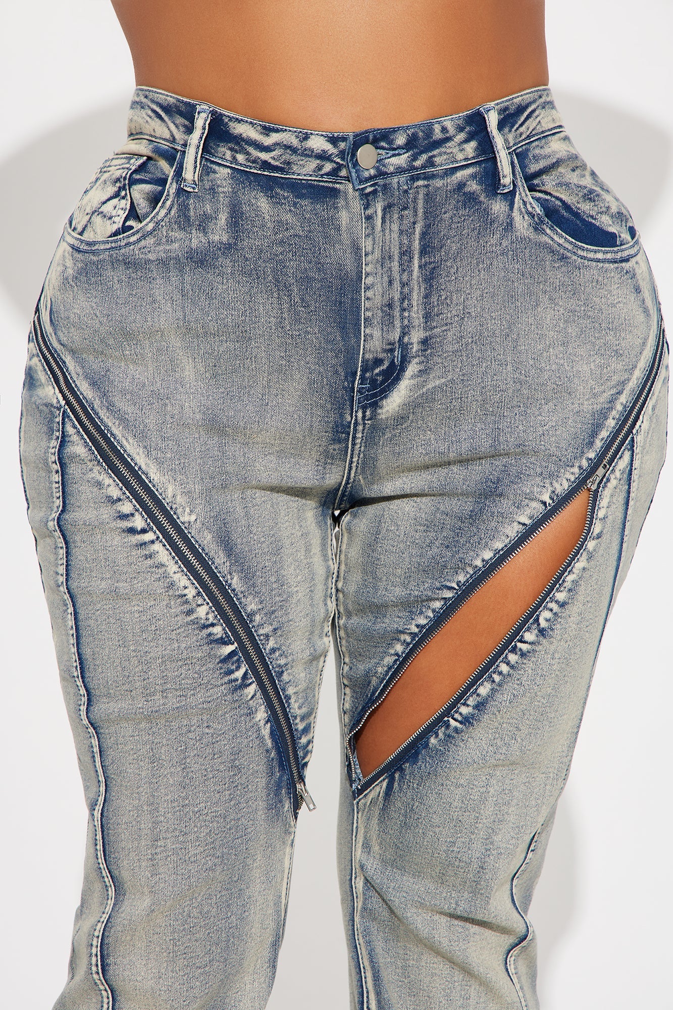 Locking In Stretch Straight Leg Jeans - Vintage Wash