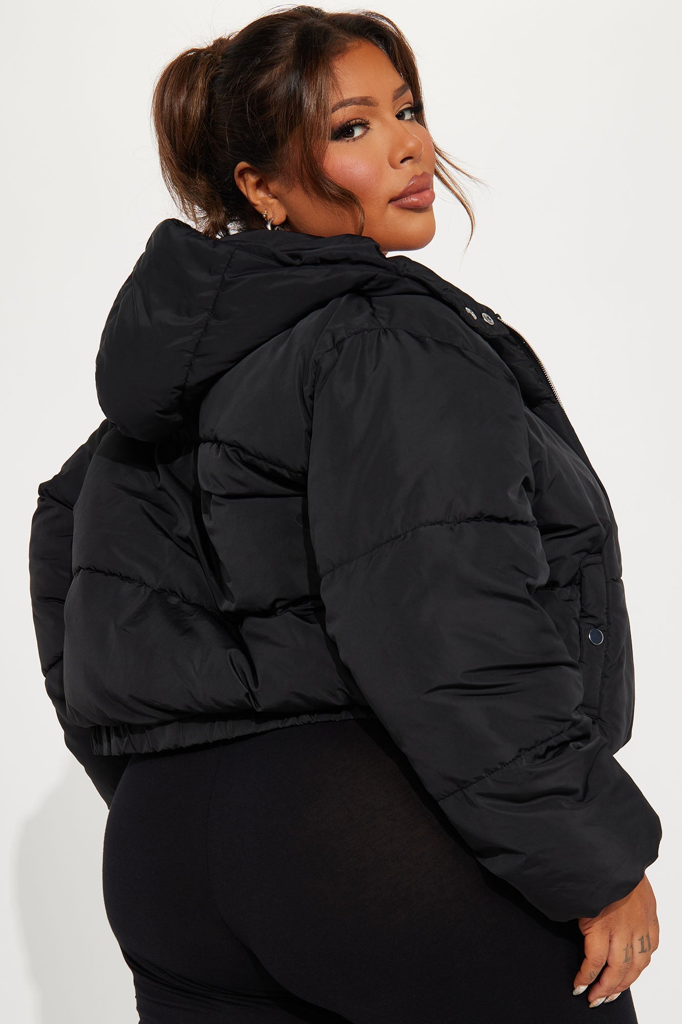 Can't Be Beat Cropped Puffer Jacket - Black