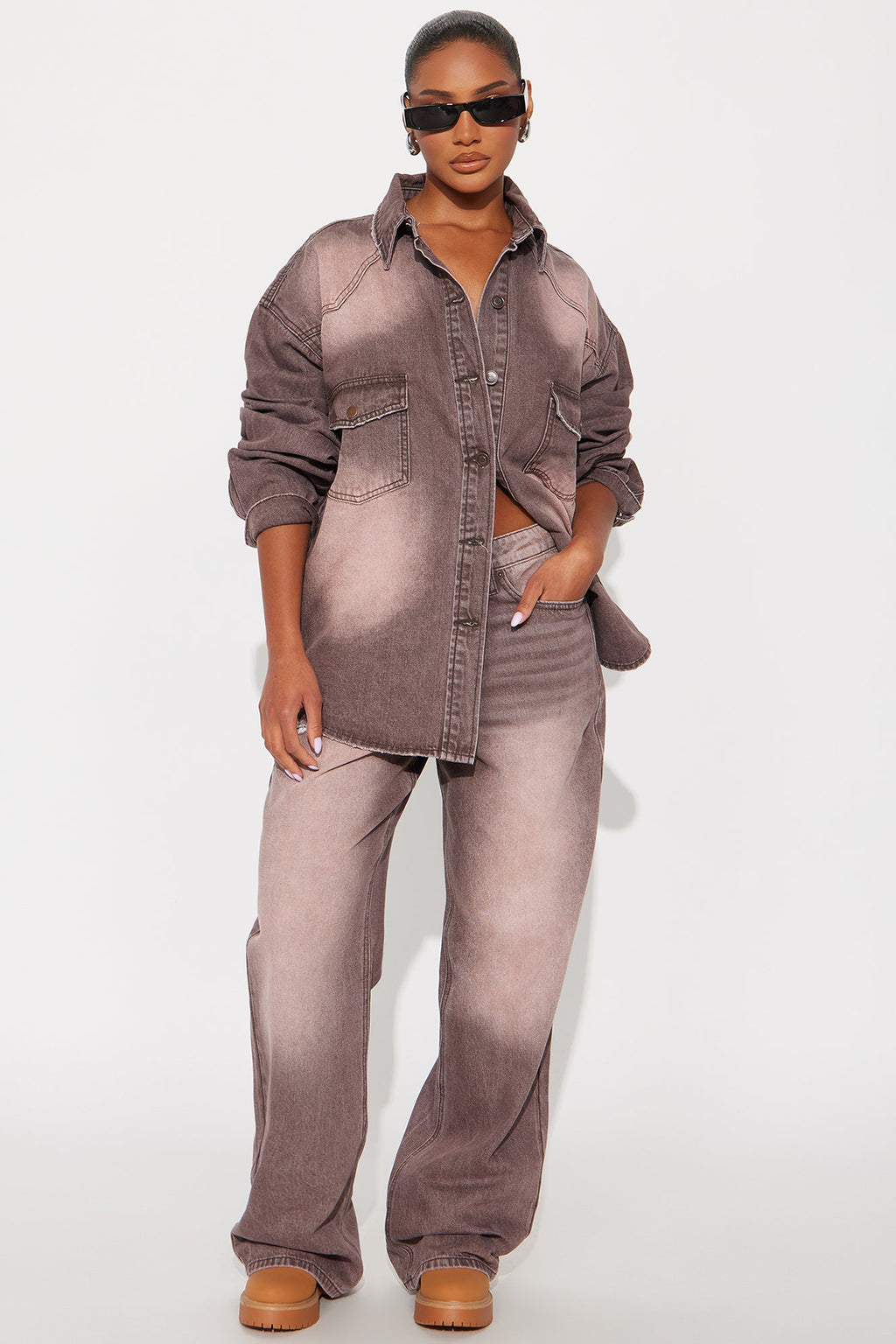 Slow Fade Straight Leg Jeans - Brown