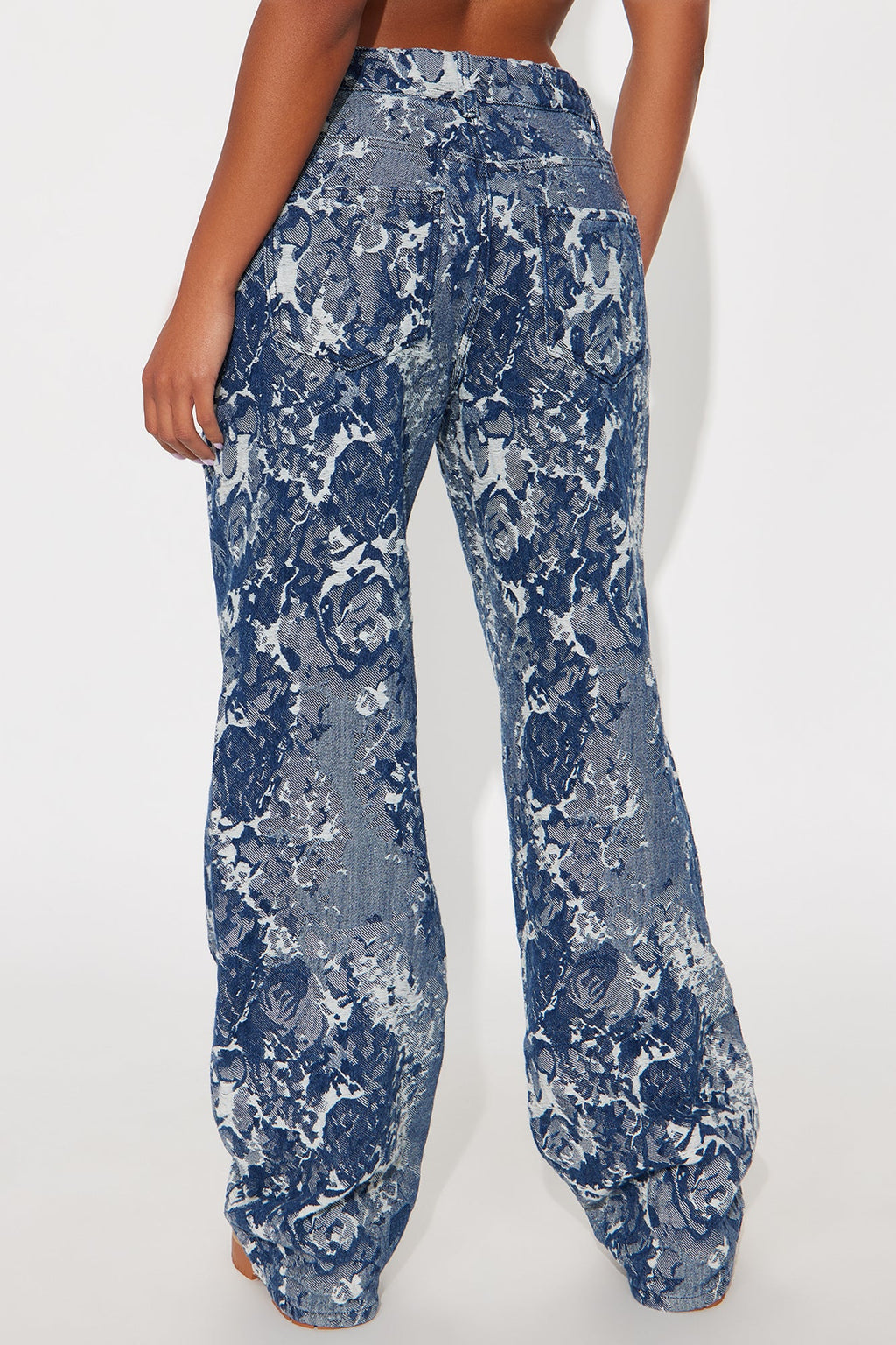 Asbury Straight Leg Jeans - Medium Wash