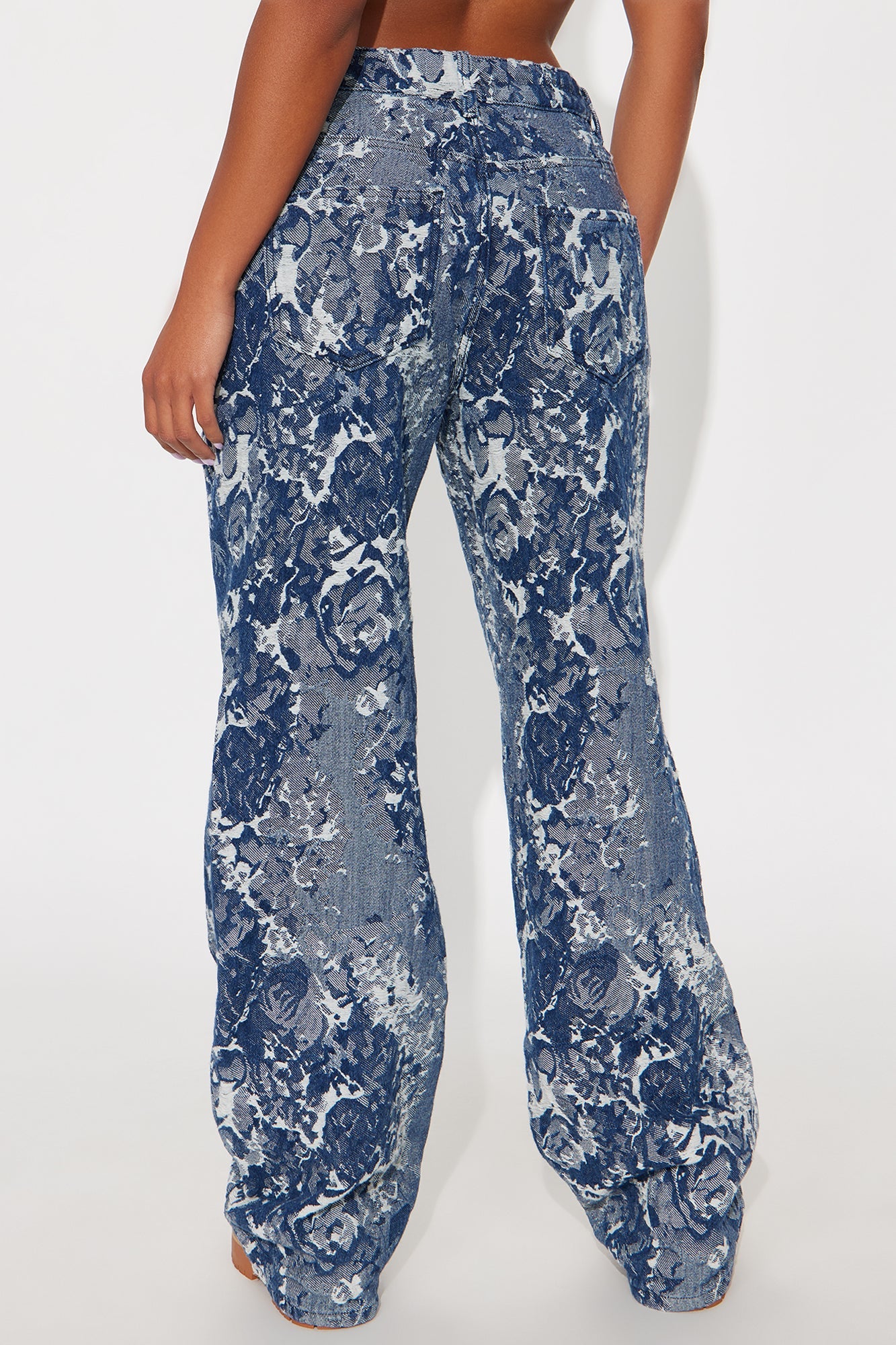 Asbury Straight Leg Jeans - Medium Wash