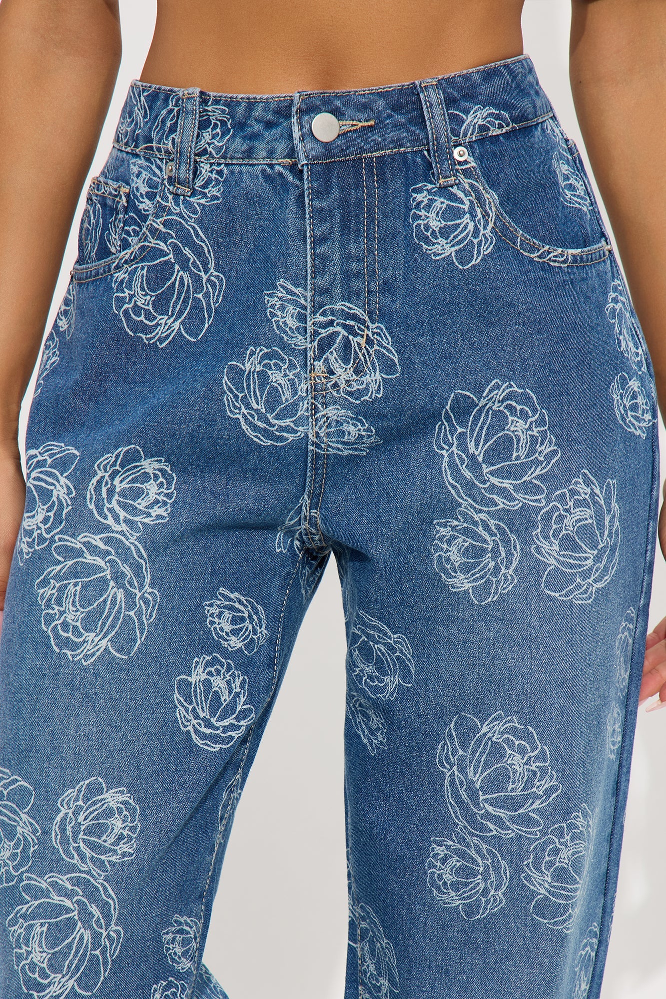 Secret Garden Straight Leg Jeans - Medium Wash