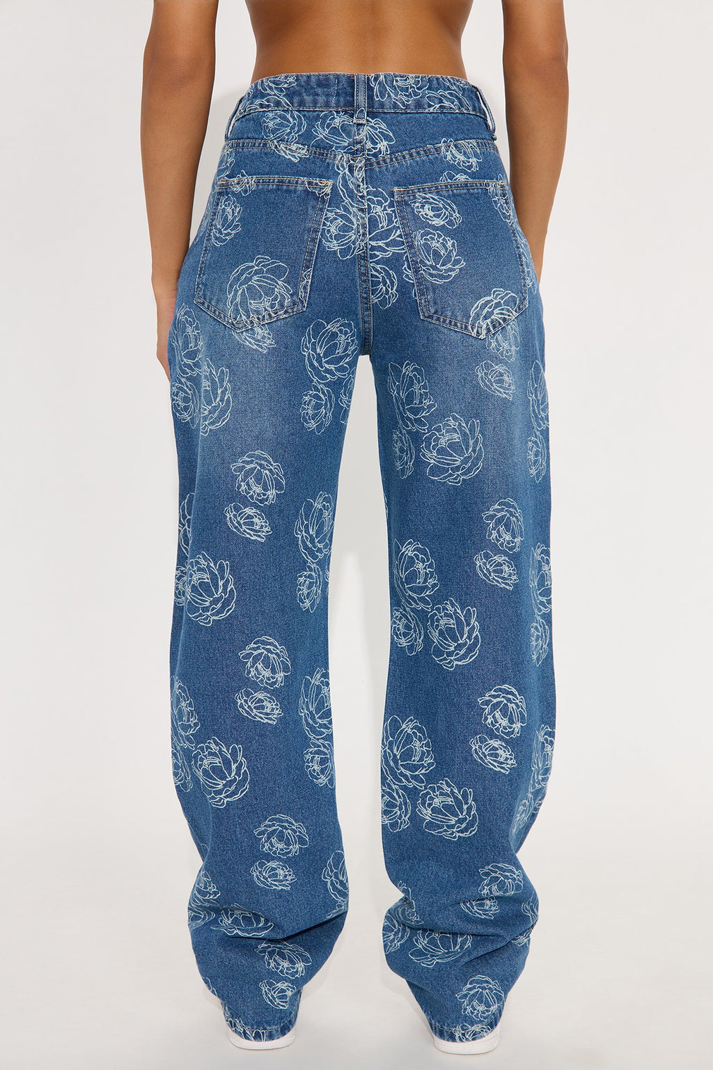 Secret Garden Straight Leg Jeans - Medium Wash