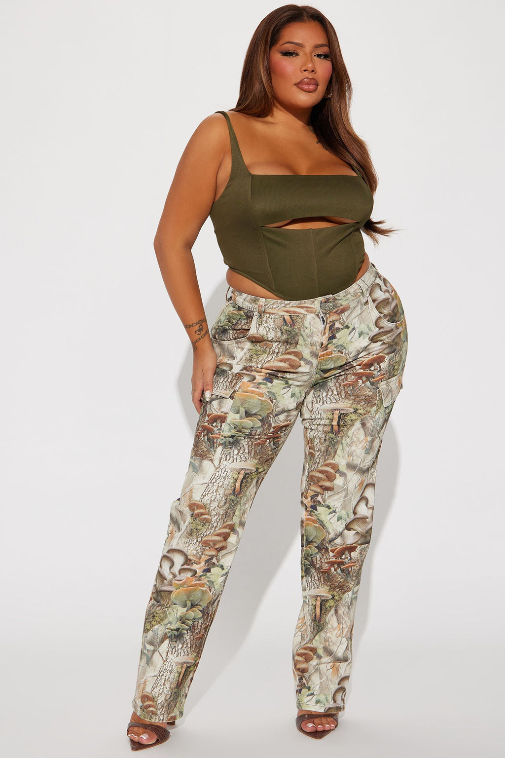 Weekend Trip Camo Stretch Cargo Jean - Taupe/combo