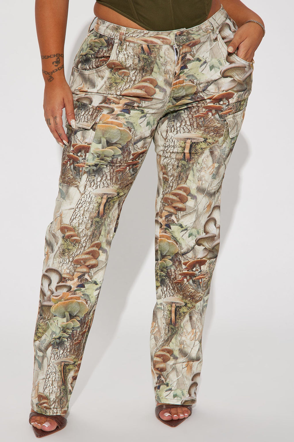 Weekend Trip Camo Stretch Cargo Jean - Taupe/combo