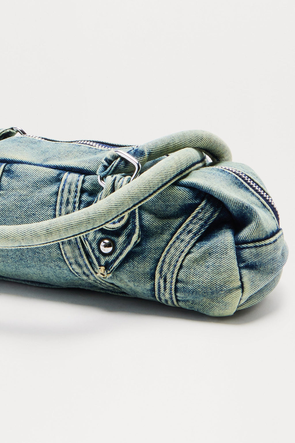 Sidewalk Strut Denim Shoulder Handbag - Denim