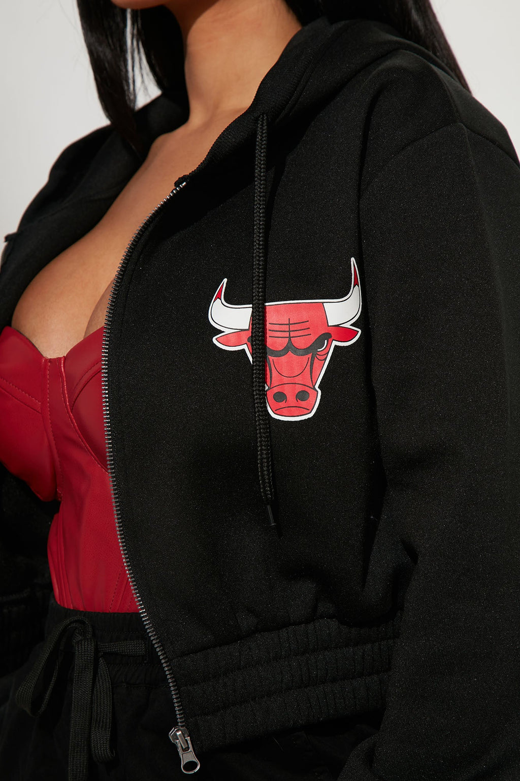 Bulls Cropped Zip Hoodie - Black