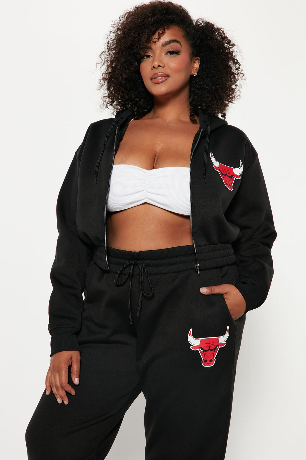 Bulls Cropped Zip Hoodie - Black