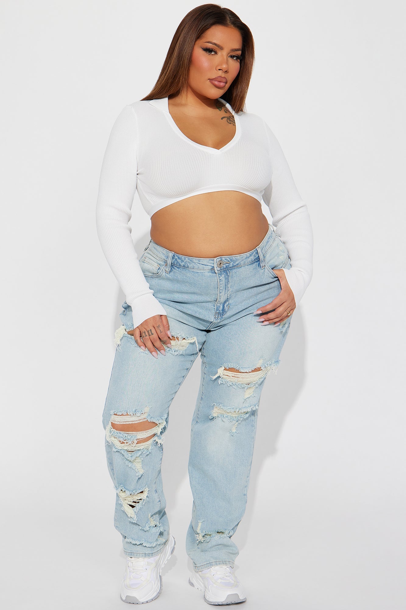 Off The Hook Ripped Straight Leg Jeans - Light Wash