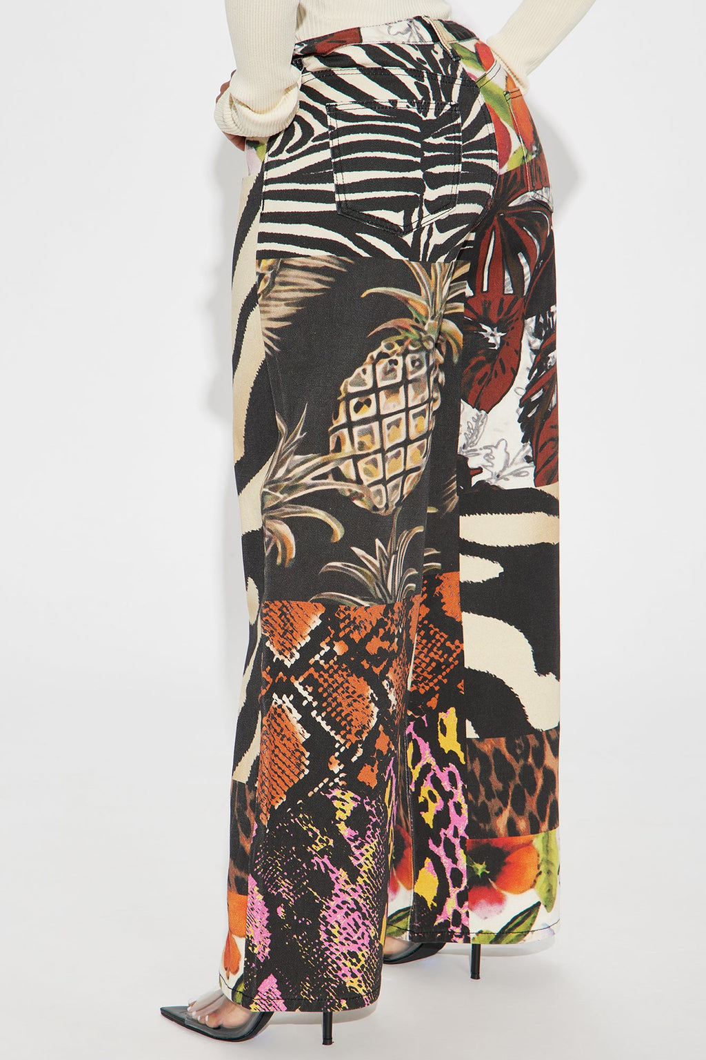 Petite Miami Mood Printed Baggy Jeans - Brown/combo