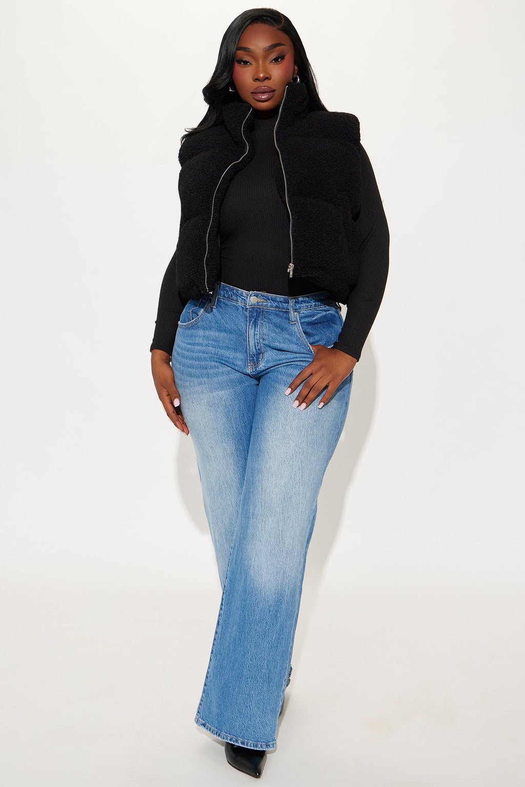 Conquering Mountains Sherpa Vest - Black