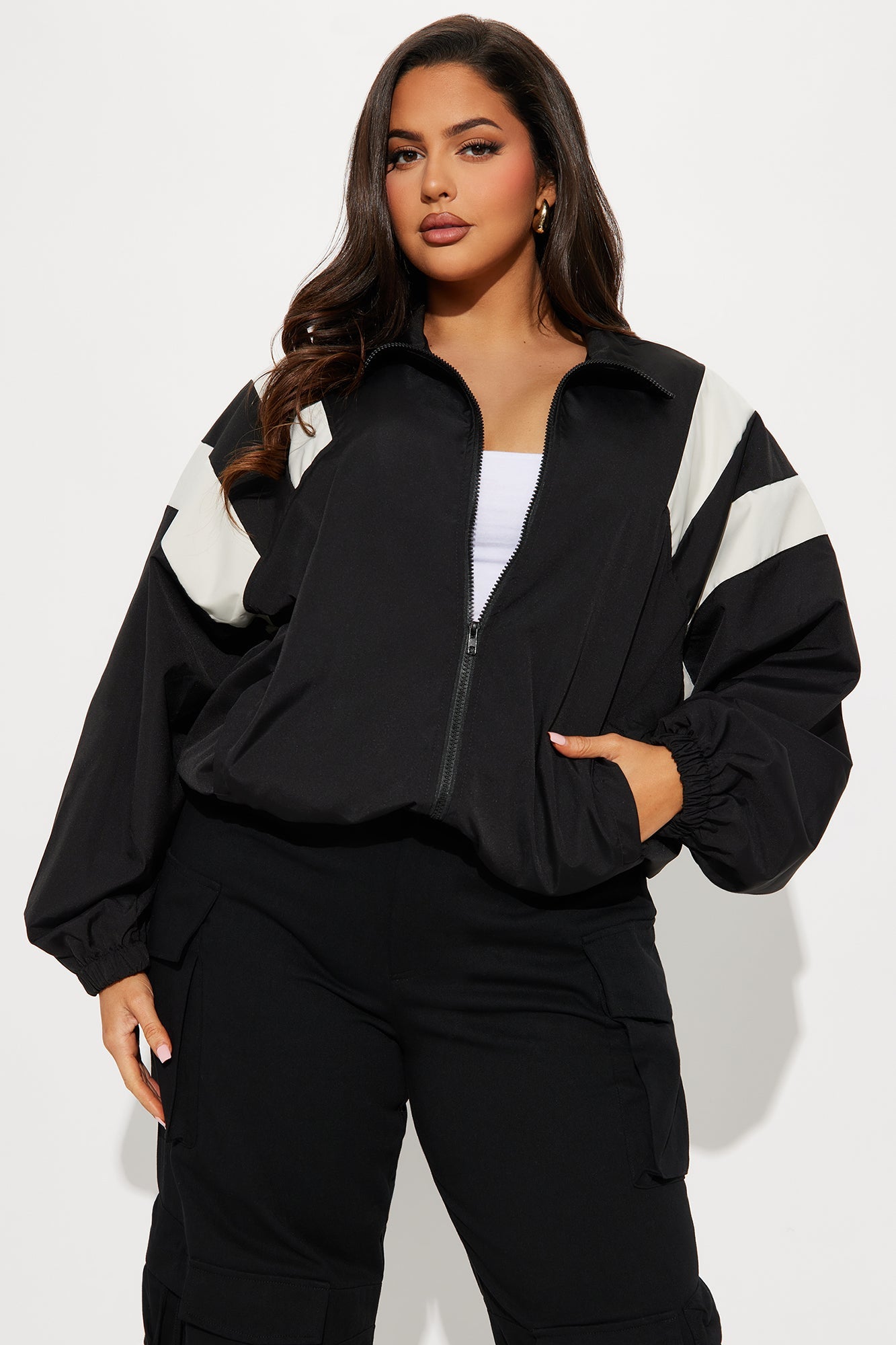Always On The Move Windbreaker - Black/White