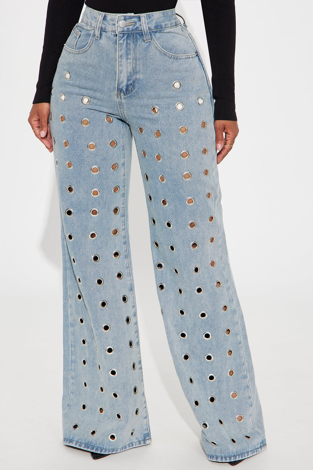 Throwing You Off Grommet Rigid Flare Jeans - Light Wash