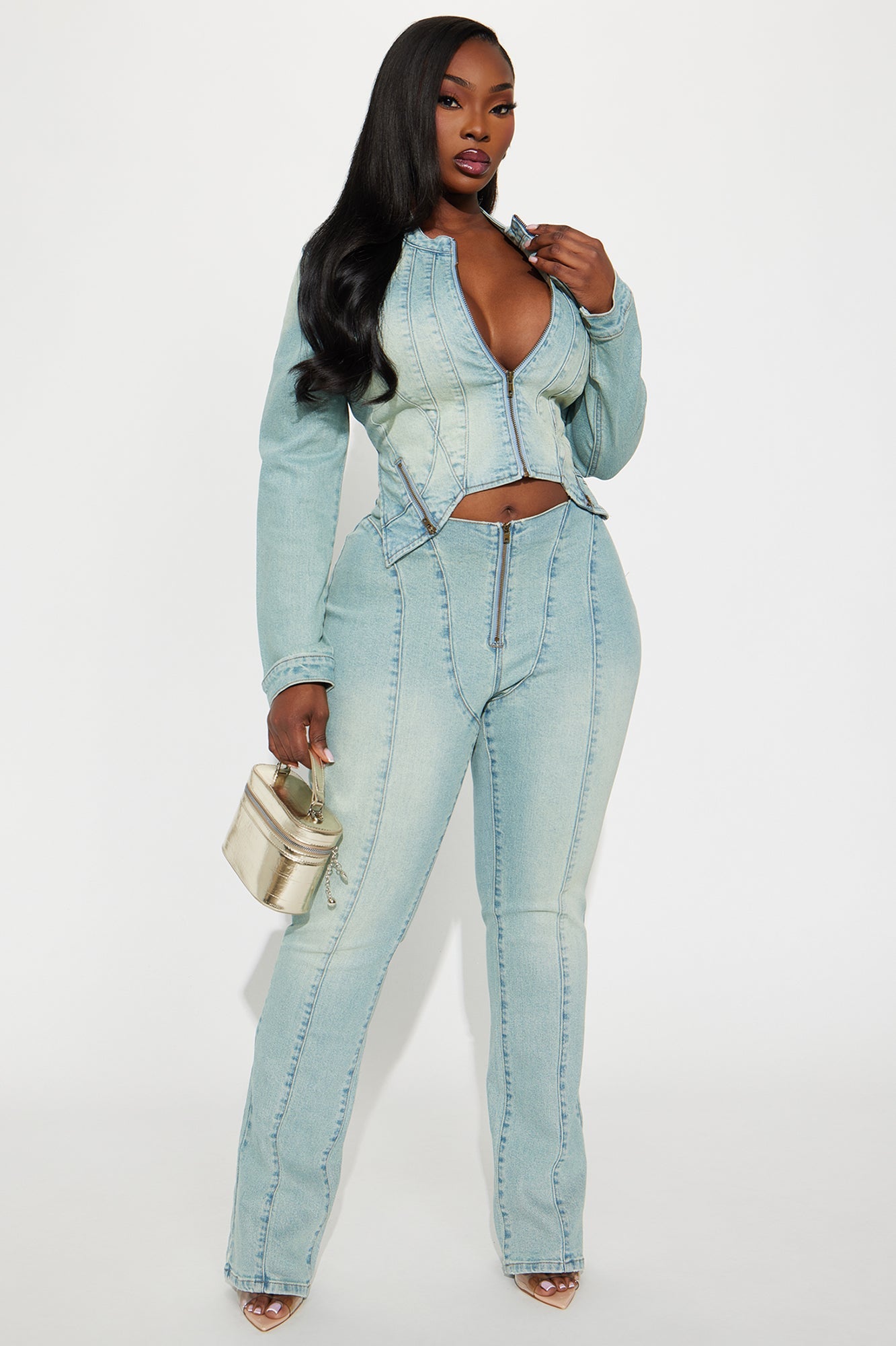 She's A Stunner Denim Jacket - Vintage Wash