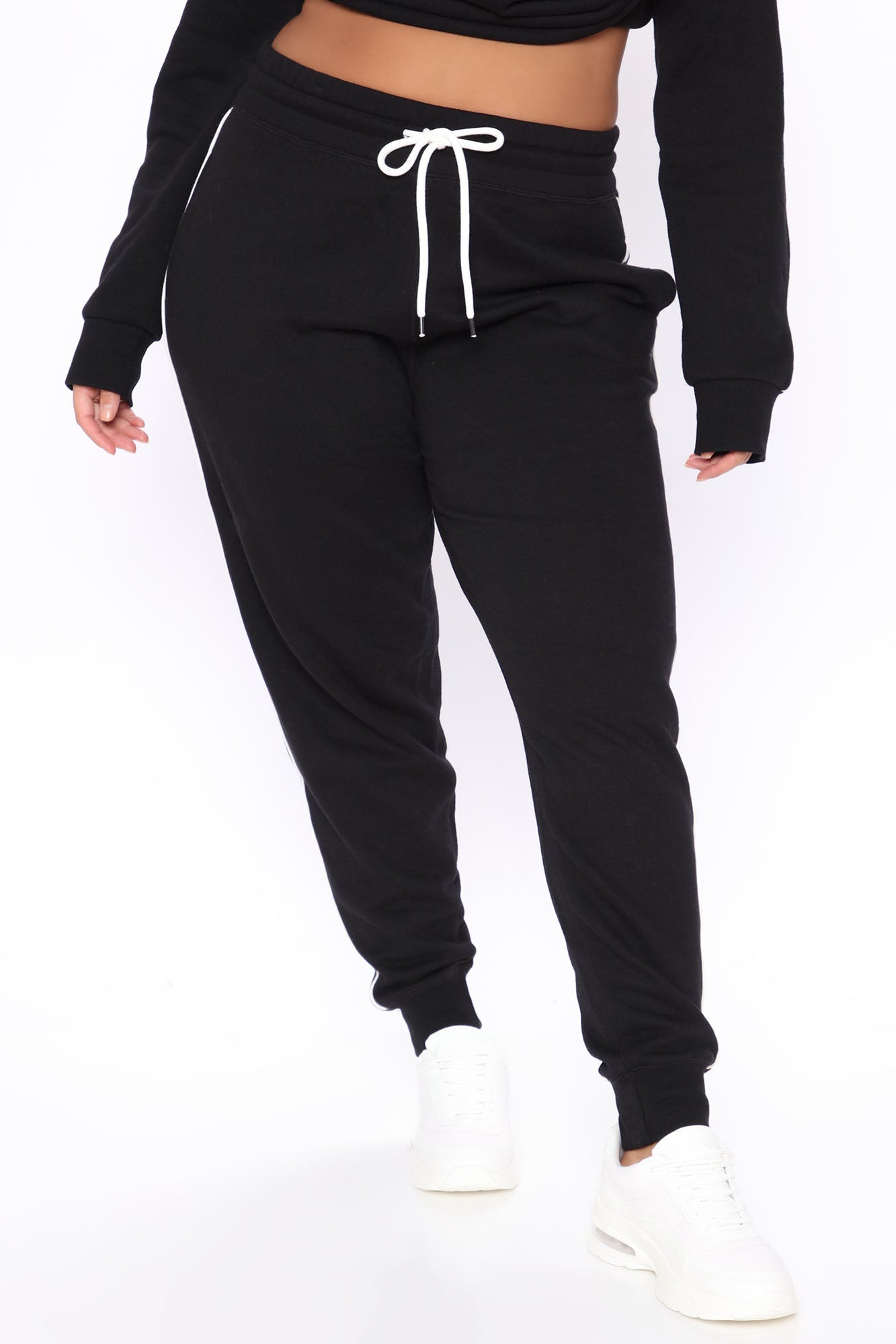 Tennis And Chill Fleece Jogger - Black