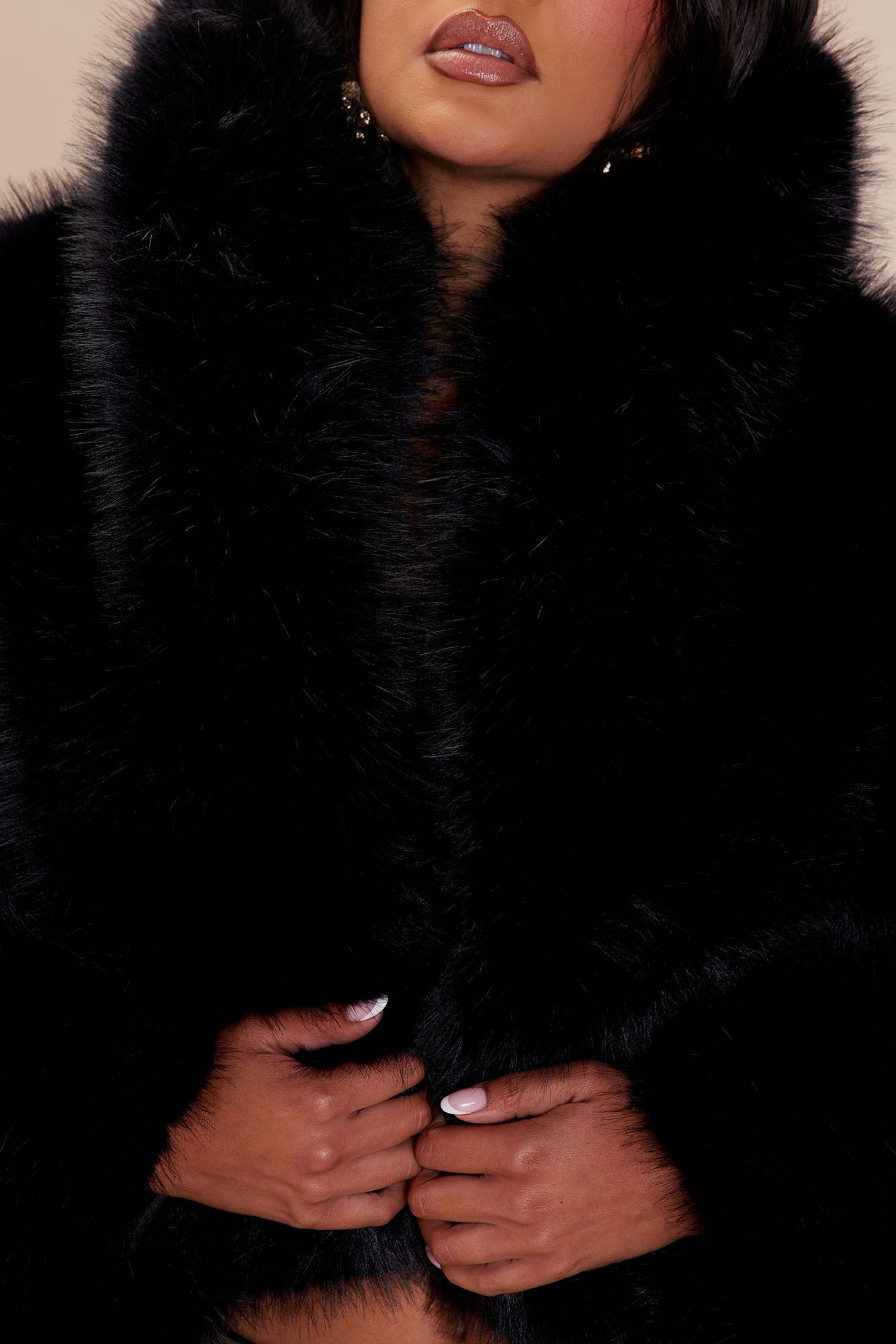 Moscow Fur Coat - Black