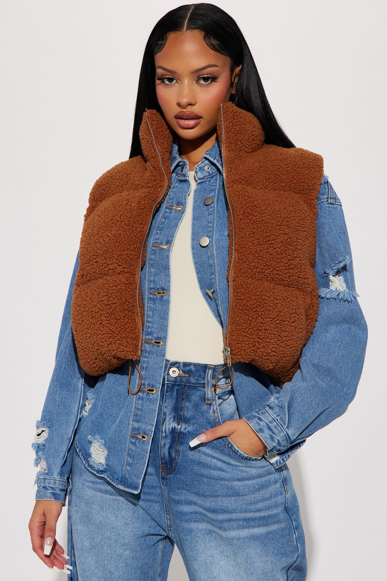 Conquering Mountains Sherpa Vest - Brown