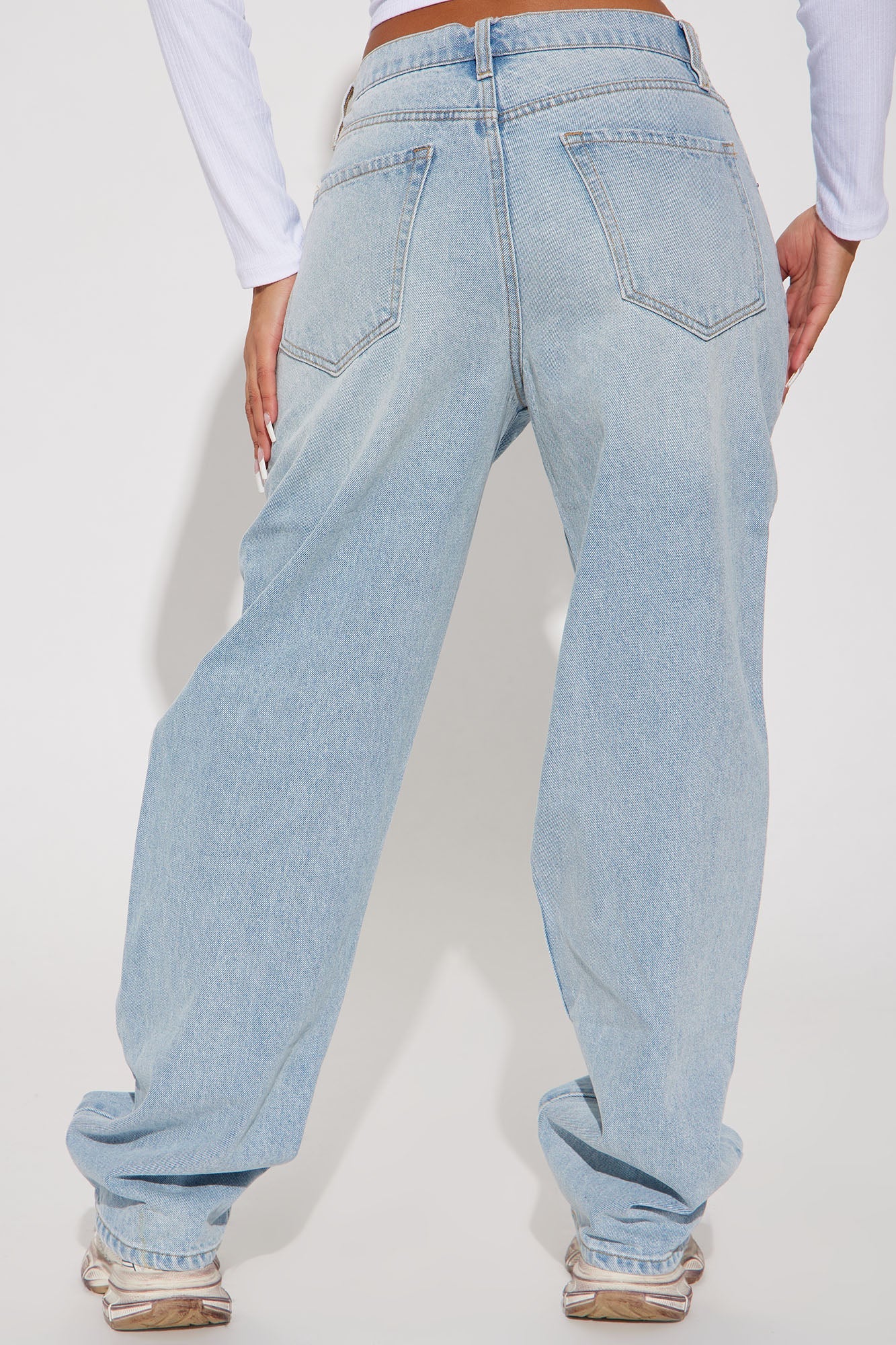 Seeking Thrills Shredded Straight Leg Jeans - Light Wash