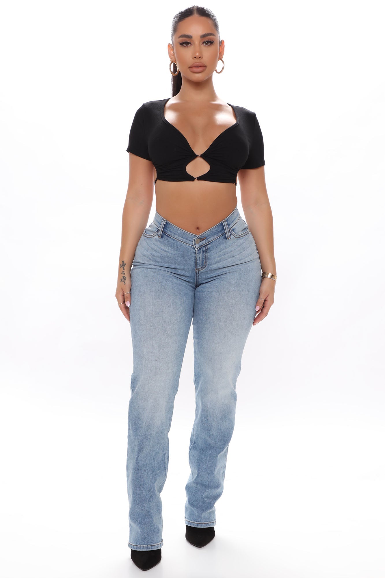 V Nice To Meet You Straight Leg Jeans - Light Blue Wash