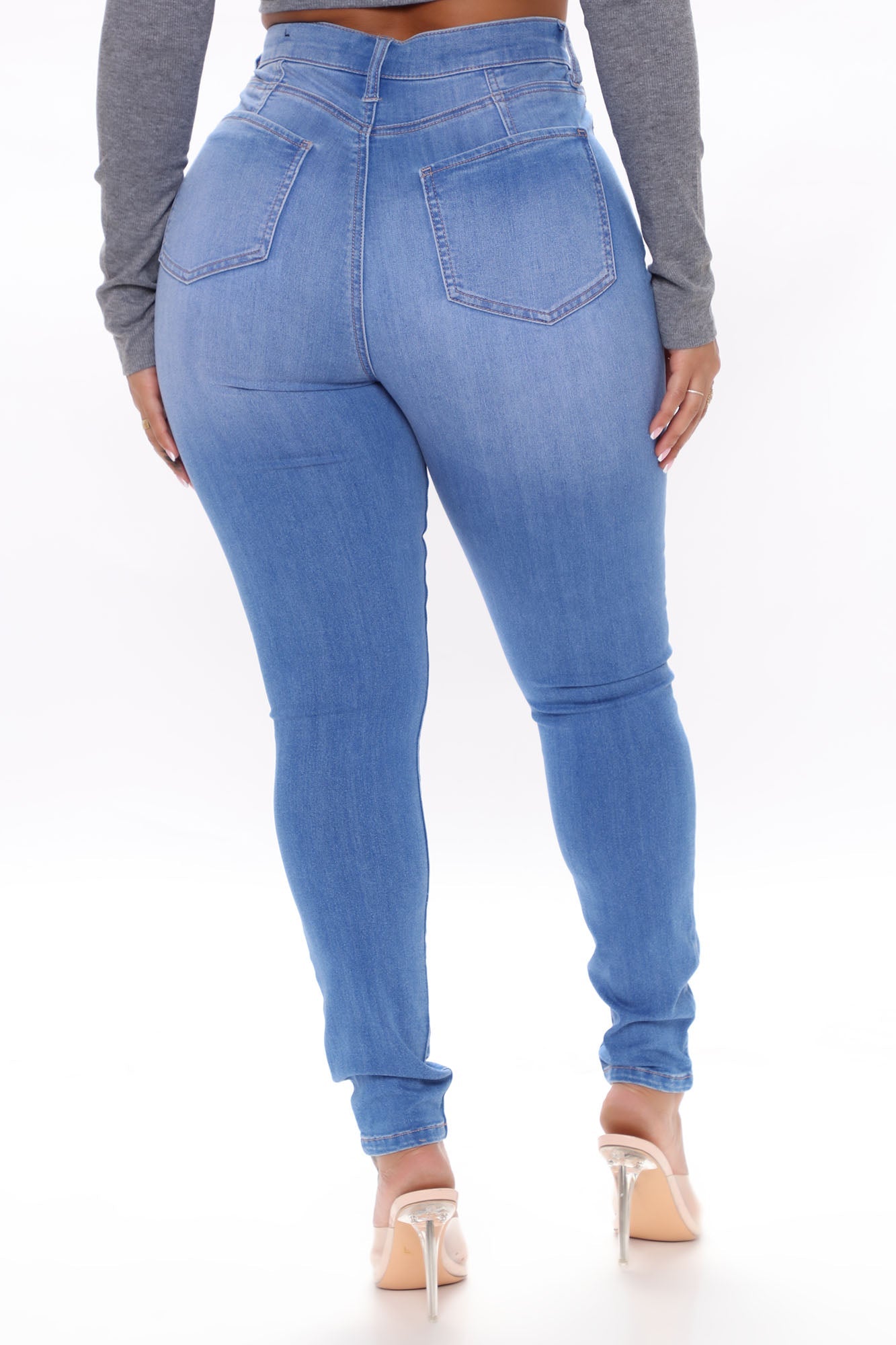 Show Off The Curves Super Stretch Booty Lifter Skinny Jeans - Medium Blue Wash