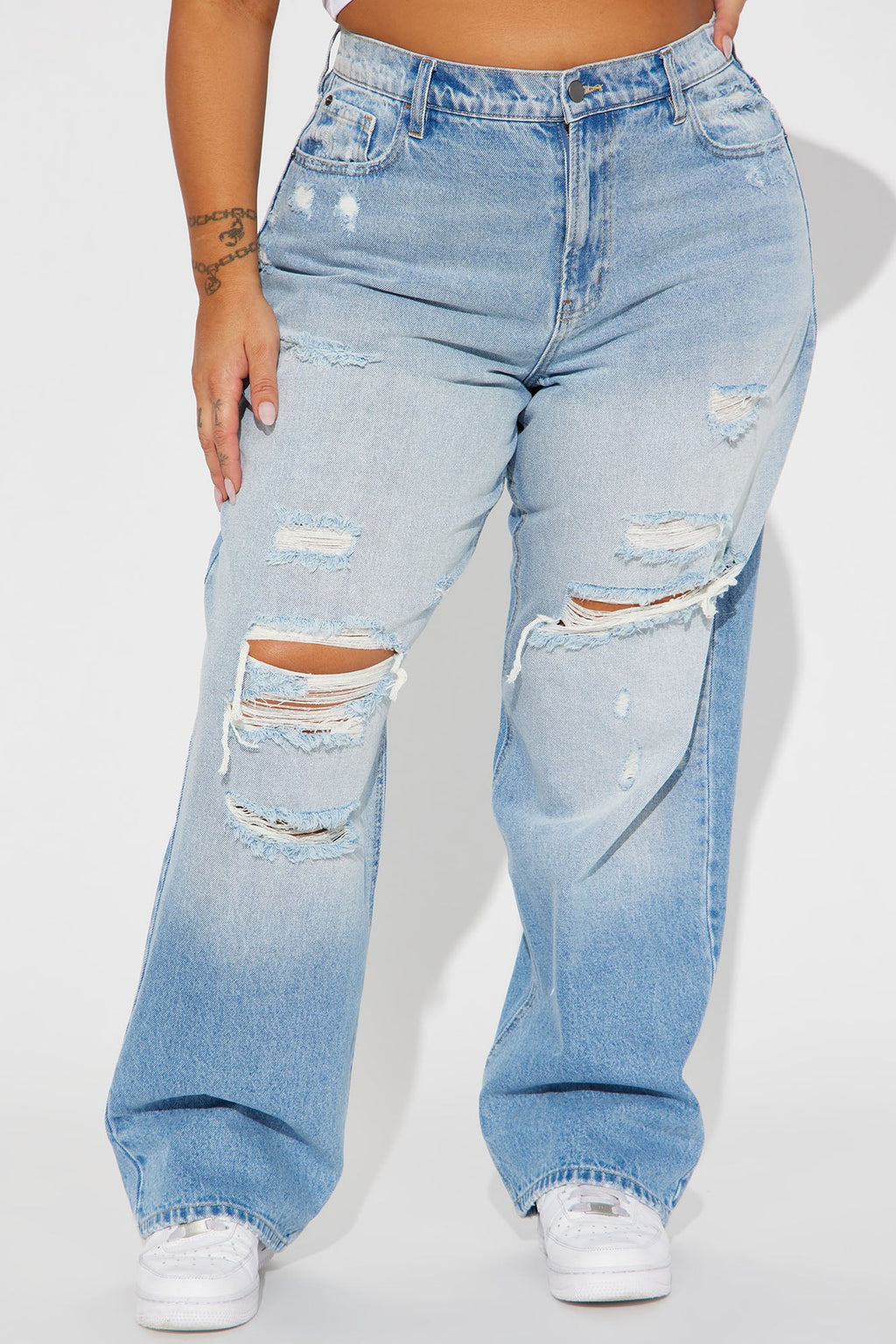 On Trend 90's Baggy Jeans - Light Wash