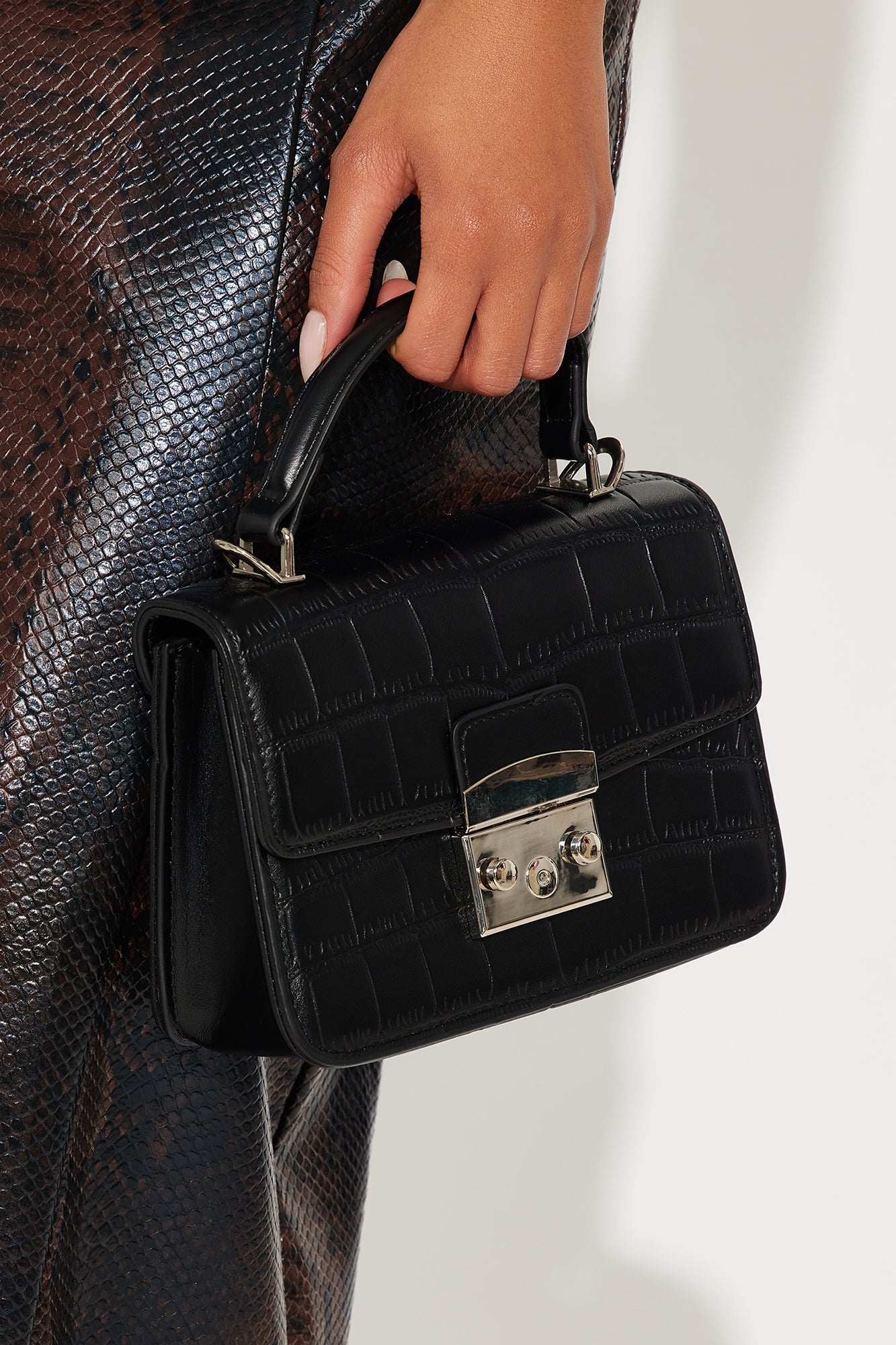 Snapped Up Embossed Croc Handbag - Black